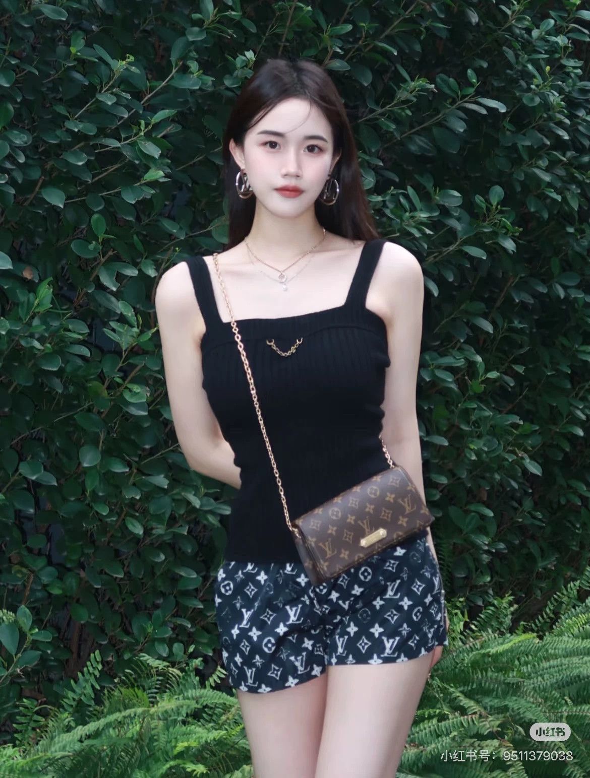 Louis Vuitton LV Women's 34 Black Monogram Print Short Size 25" / US 0 / IT 36 - 3 Thumbnail