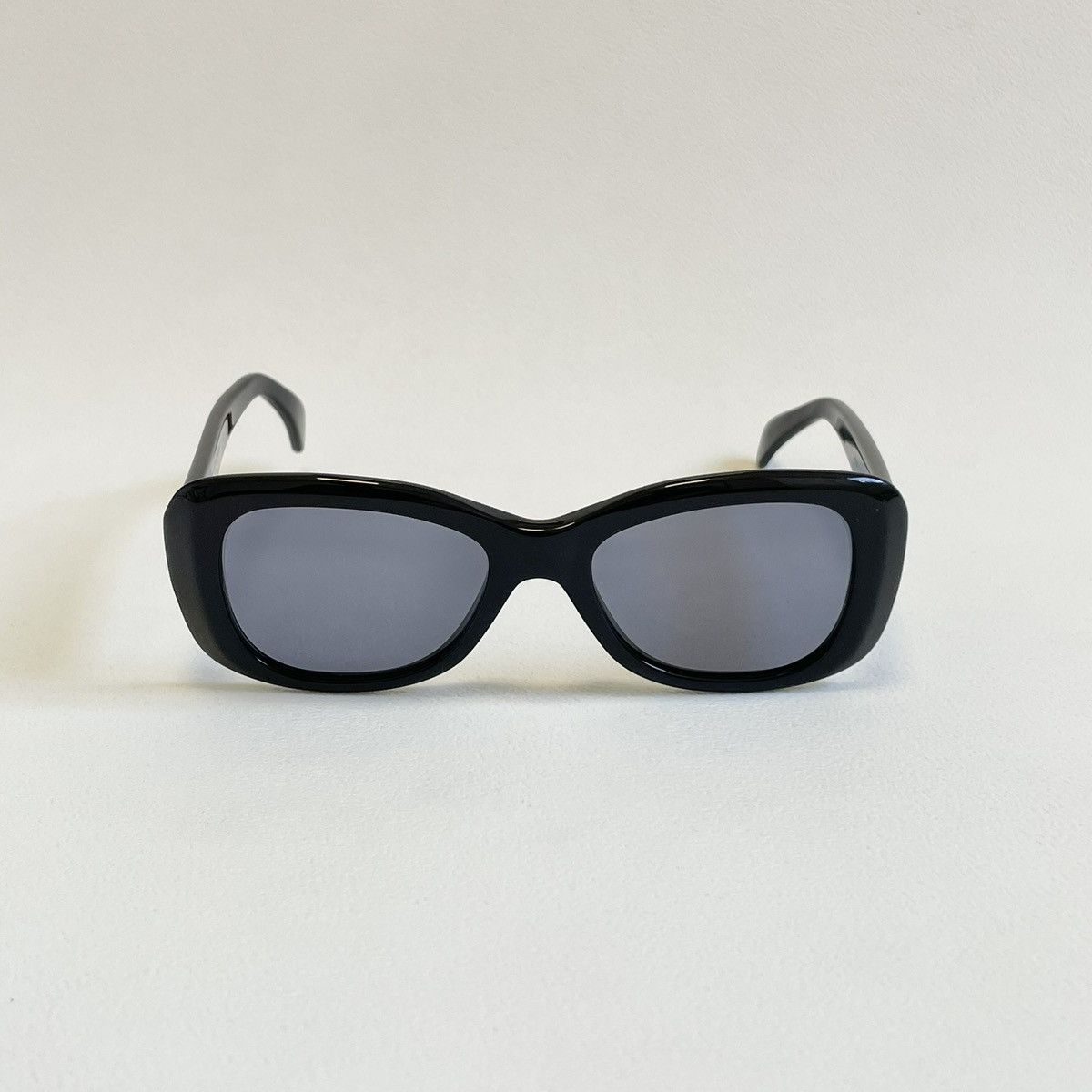 Cutler and Gross Black 70s Style ‘Rounded Edge’ Sunglasses Size ONE SIZE - 1 Thumbnail