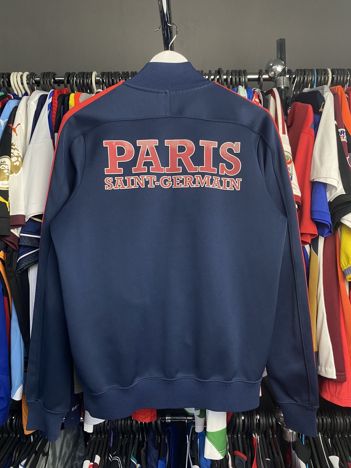 Nike 2013/14 VINTAGE NIKE PSG FOOTBALL CLUB JACKET SIZE M Size US M / EU 48-50 / 2 - 2 Thumbnail