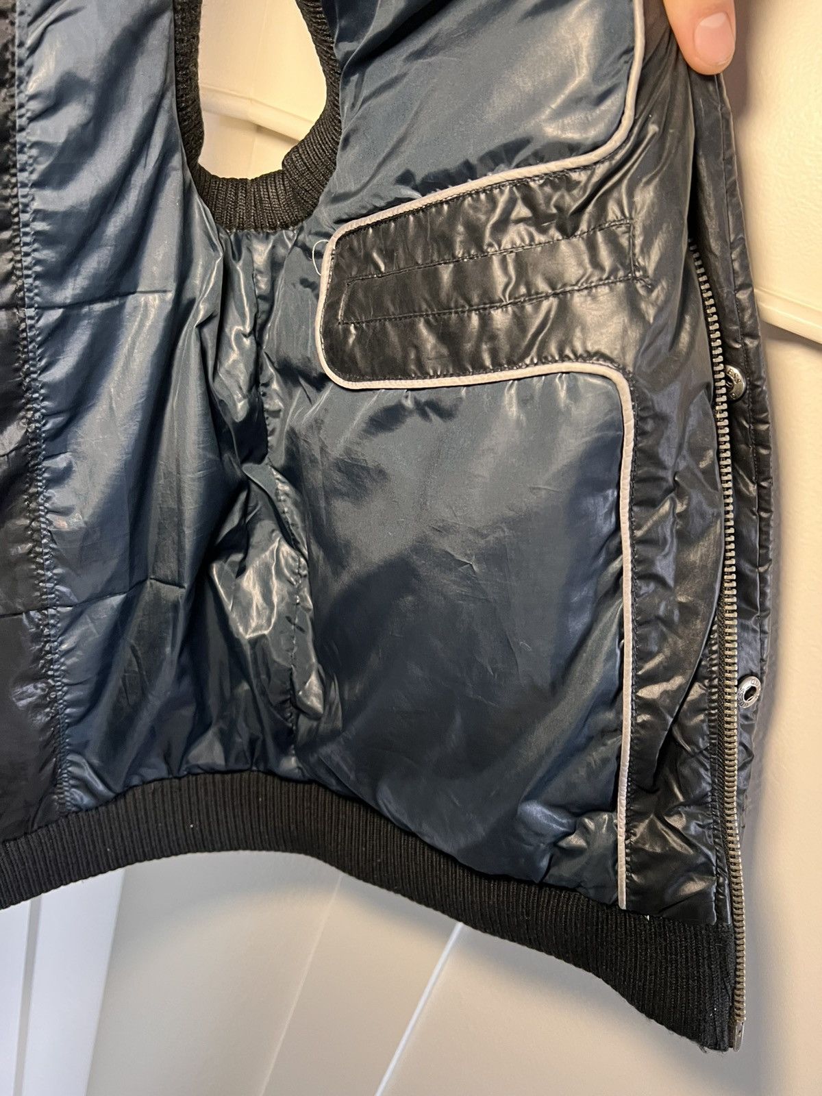 Guess Vintage Guess waterfowl/down puffer vest with hidden hood Size US M / EU 48-50 / 2 - 6 Thumbnail