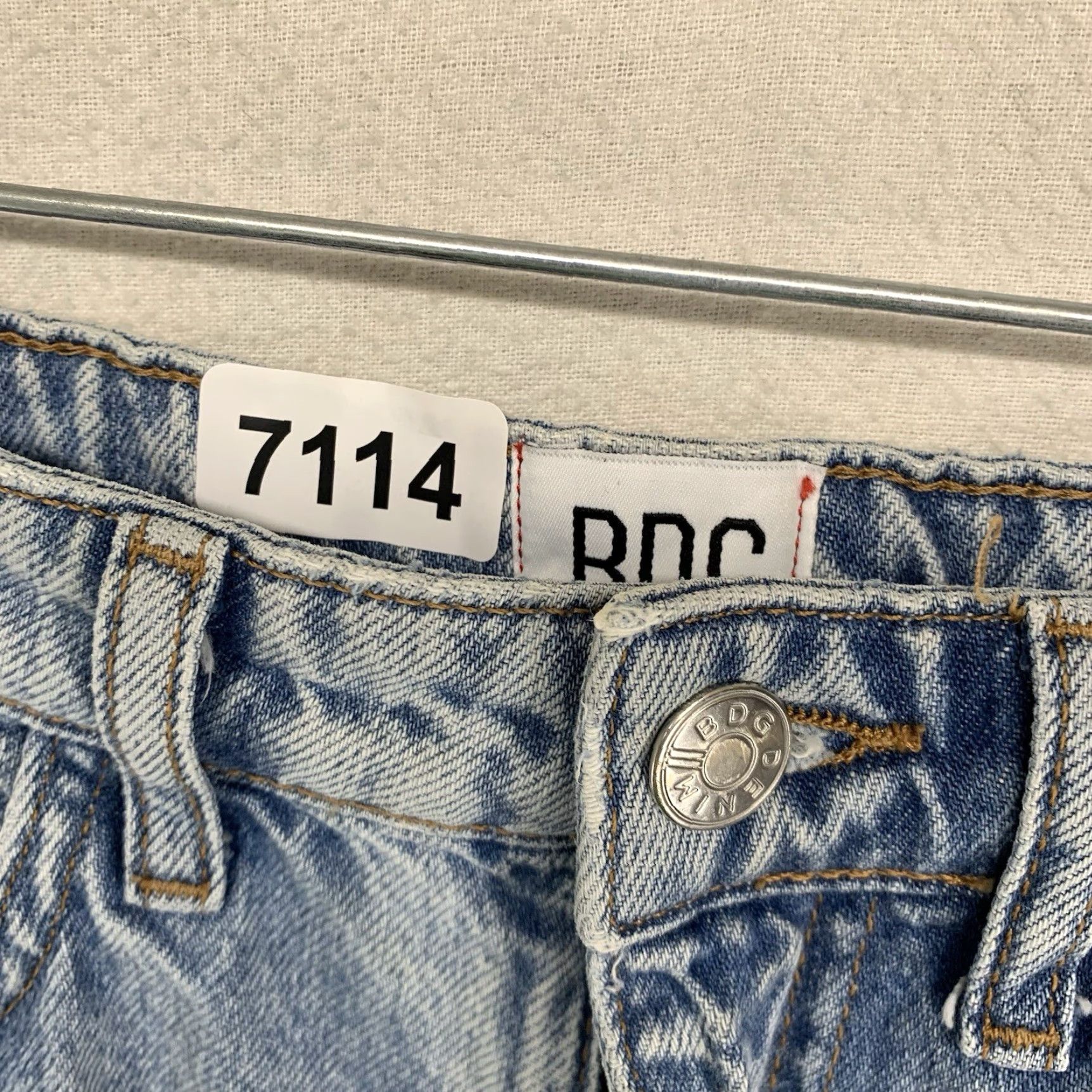 Bdg BDG Urban Outfitters Women's High Rise Cheeky Distressed Denim Shorts 27 Blue Casual 90s Size 27" / US 4 / IT 40 - 3 Thumbnail
