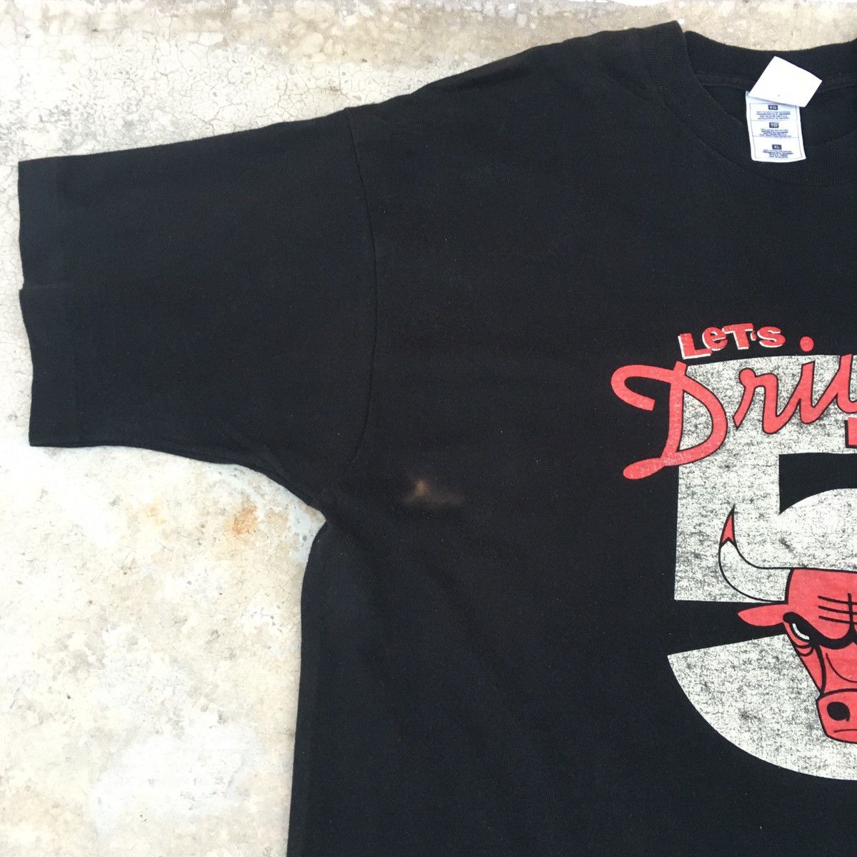 NBA × Vintage Vintage Chicago Bulls Tee Size US XL / EU 56 / 4 - 4 Thumbnail