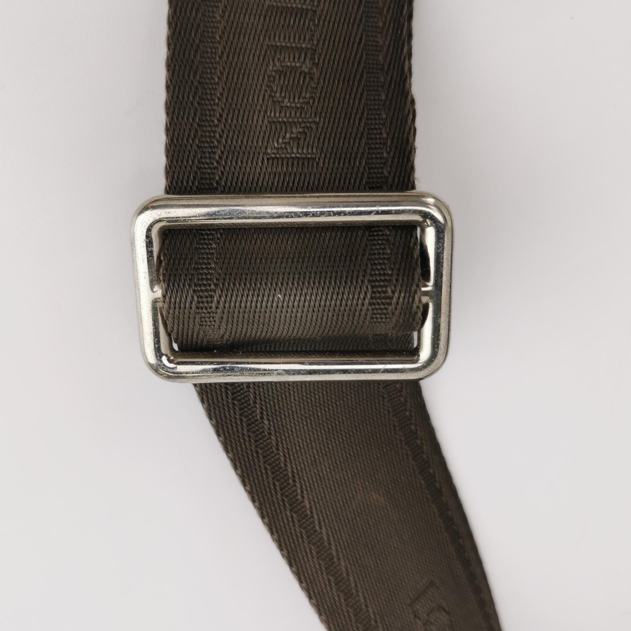 Louis Vuitton Louis Vuitton (LV) Roman leather solid color flap messenger Size ONE SIZE - 7 Thumbnail