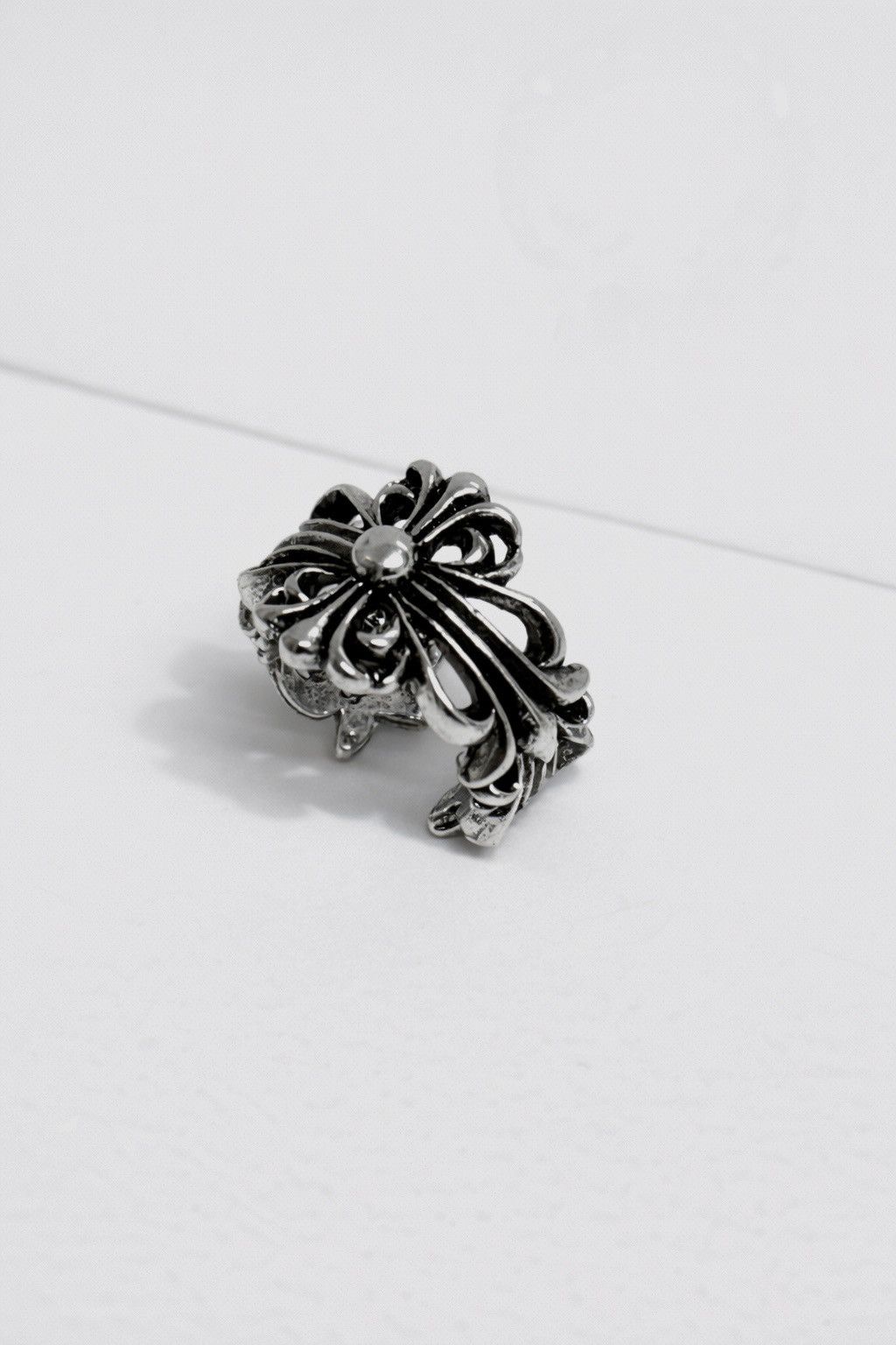 Other Vintage Y2K Grunge Ring Unisex Size ONE SIZE - 1 Thumbnail