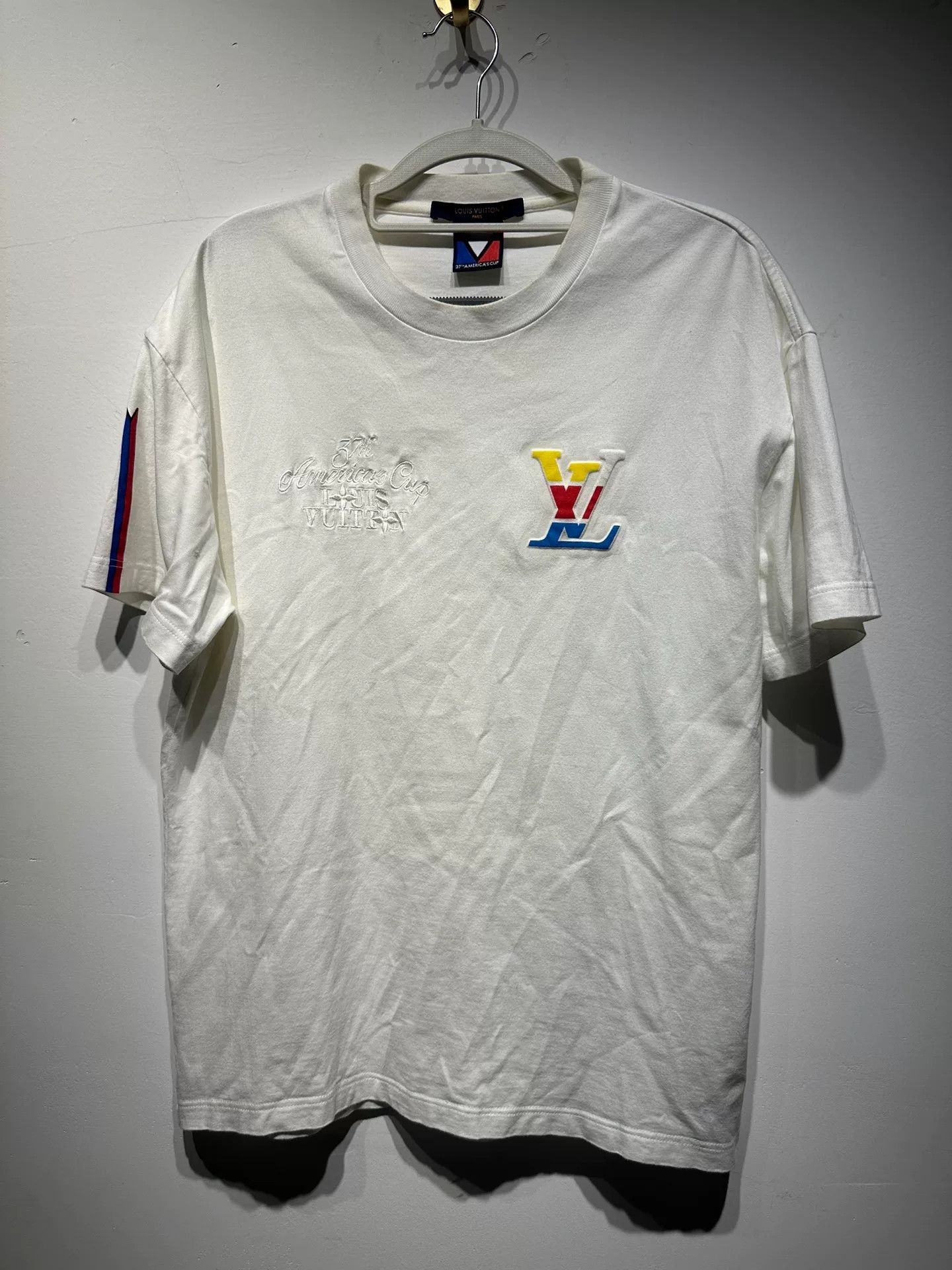 Louis Vuitton Louis Vuitton Retro Embroidered White T-Shirt S Men Size US S / EU 44-46 / 1 - 1 Thumbnail