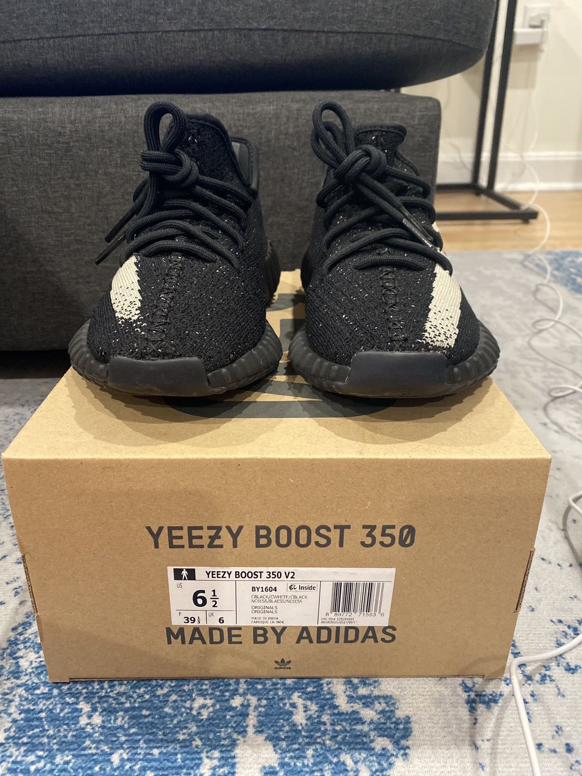 Yeezy Yeezy Boost 350 V2 Oreo Black/White Size US 6.5 / EU 39-40 - 8 Thumbnail