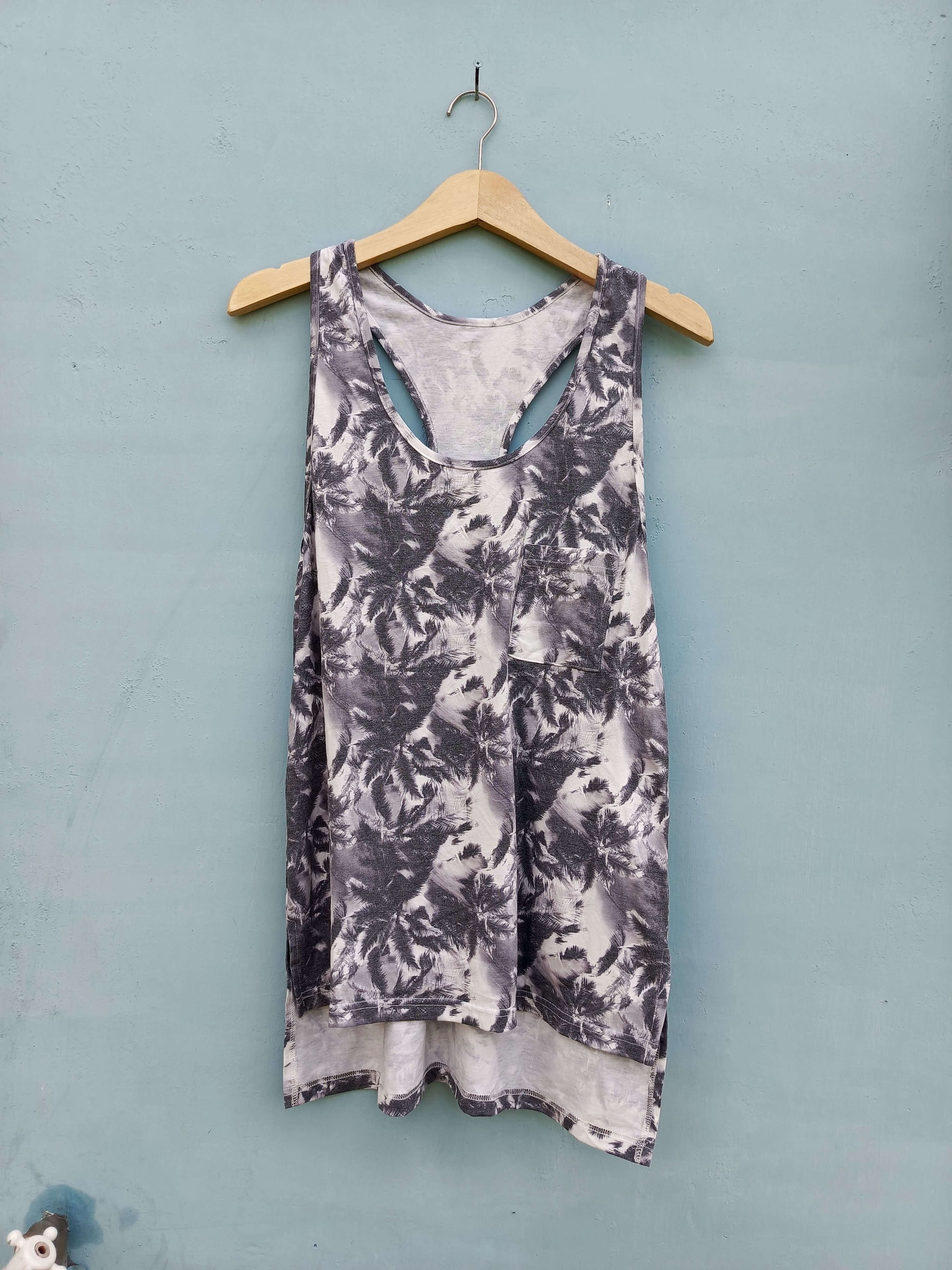 image of Designer Tanktop Coconut Tree Motif in Grey, Men's (Size Medium)