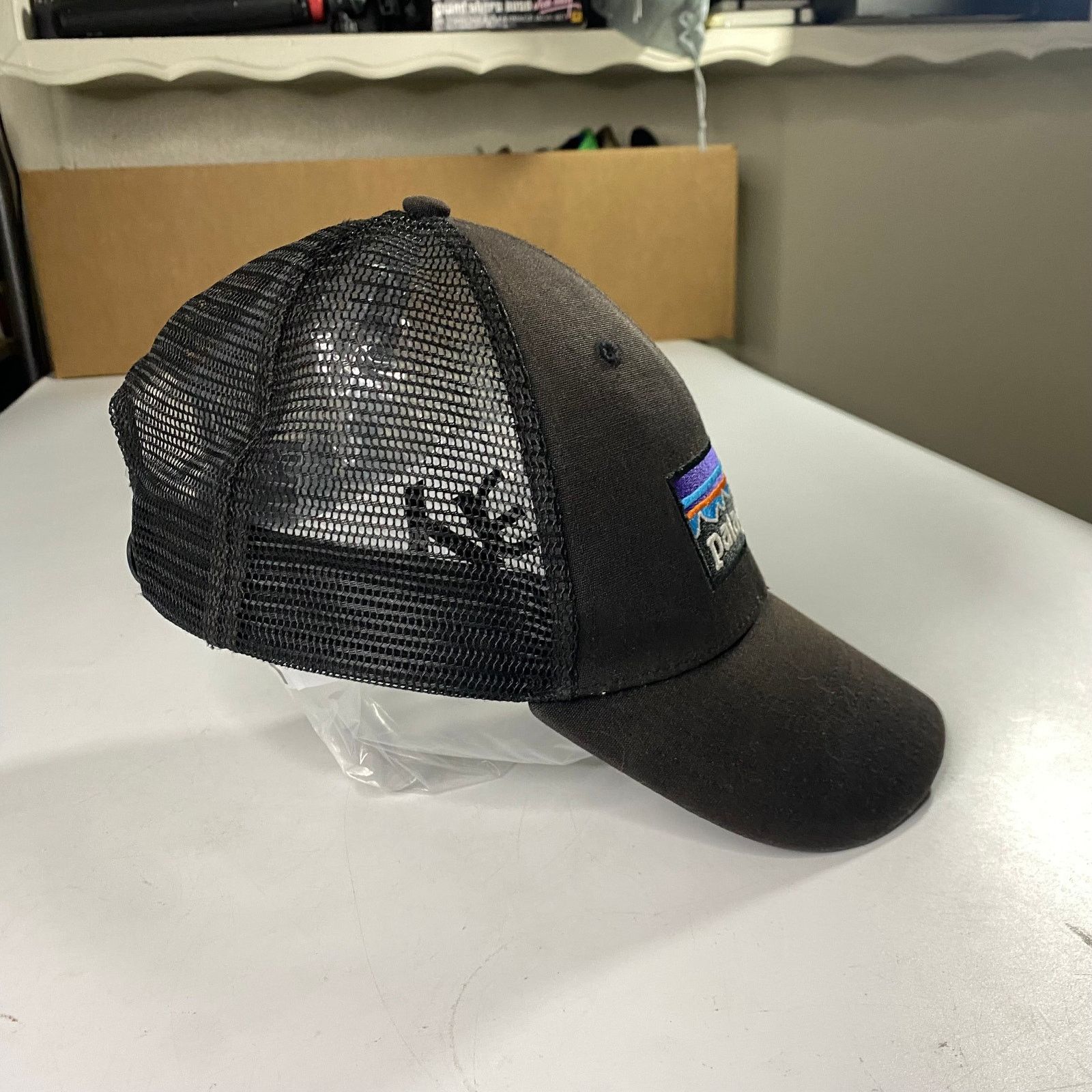Patagonia Patagonia p-6 Snapback Trucker Hat Black Gorpcore Size ONE SIZE - 2 Thumbnail