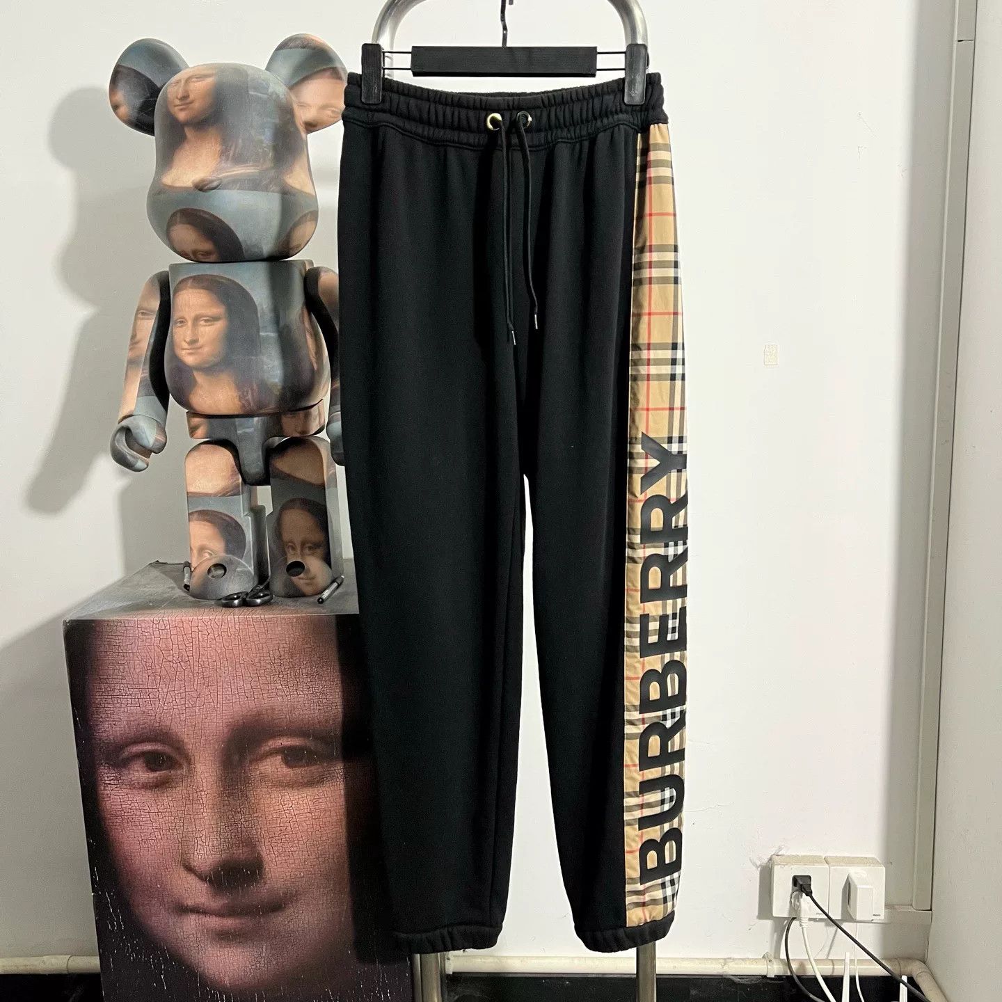 Burberry Burberry Plaid Casual Pants 28 Men Size US 28 / EU 44 - 1 Thumbnail