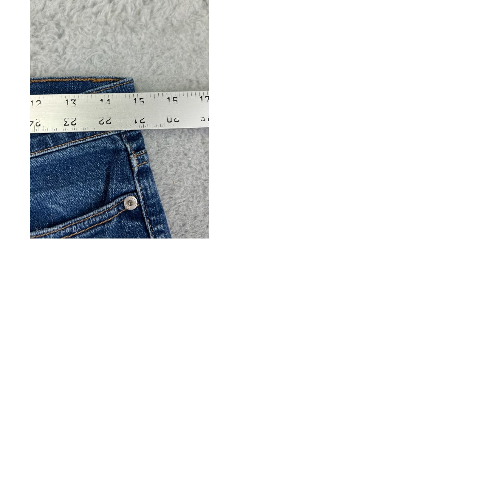 Vintage London Jeans Jeans Blue Denim Flared Button 6 Womens Cotton Blend Stretch Regular 28 Inseam 30 Inseam 5-Pocket Design Size 28" / US 6 / IT 42 - 10 Thumbnail