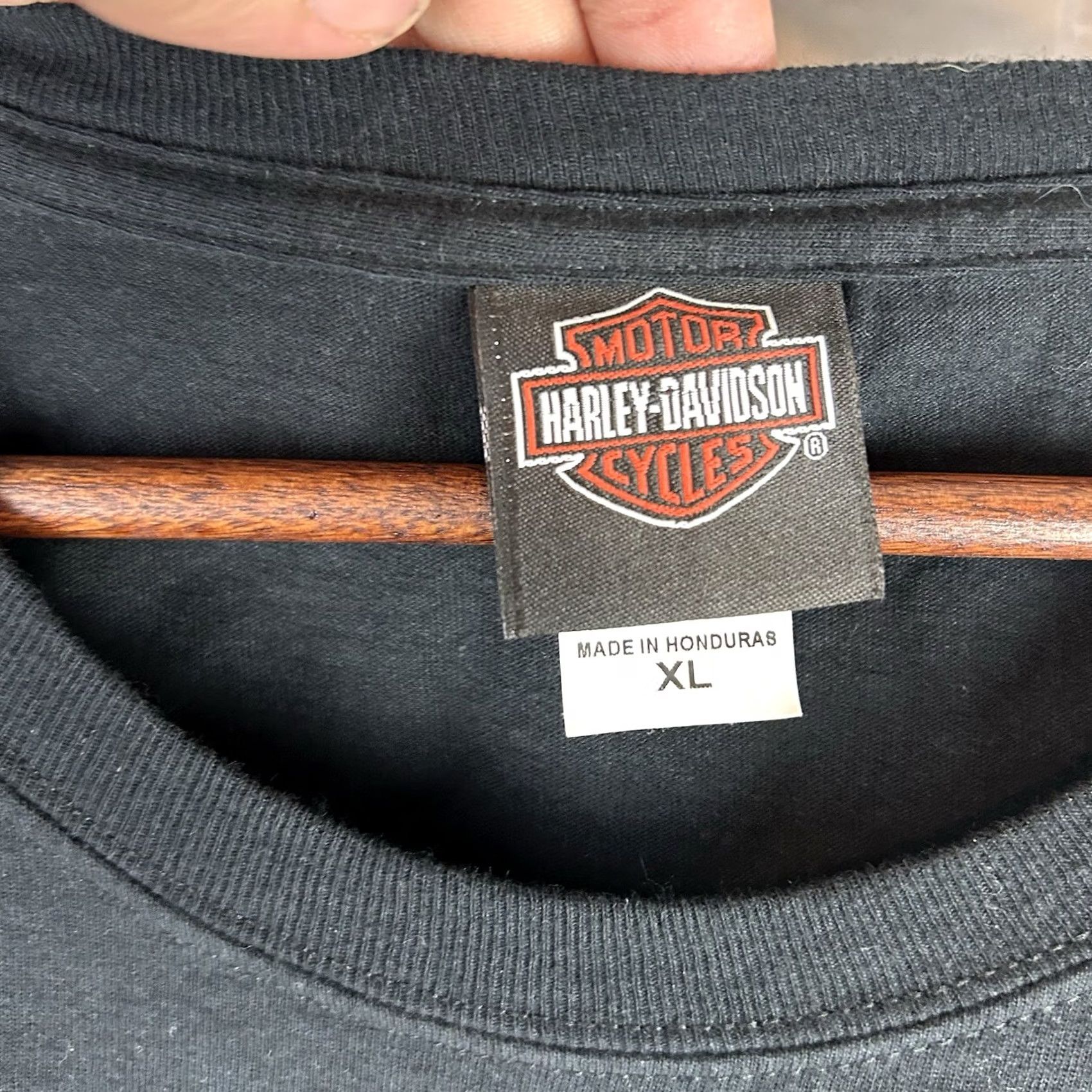 Harley Davidson Harley-Davidson T-Shirt XL Black Crew Neck Short Sleeve Logo Biker Motorcycle 2011 Barb’s Philadelphia Men Size US XL / EU 56 / 4 - 4 Thumbnail