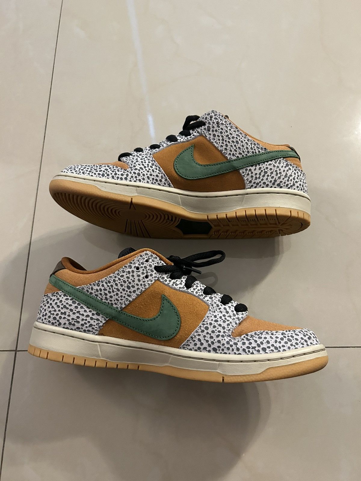 Nike SB Nike dunk low sb safari Size US 9 / EU 42 - 2 Thumbnail