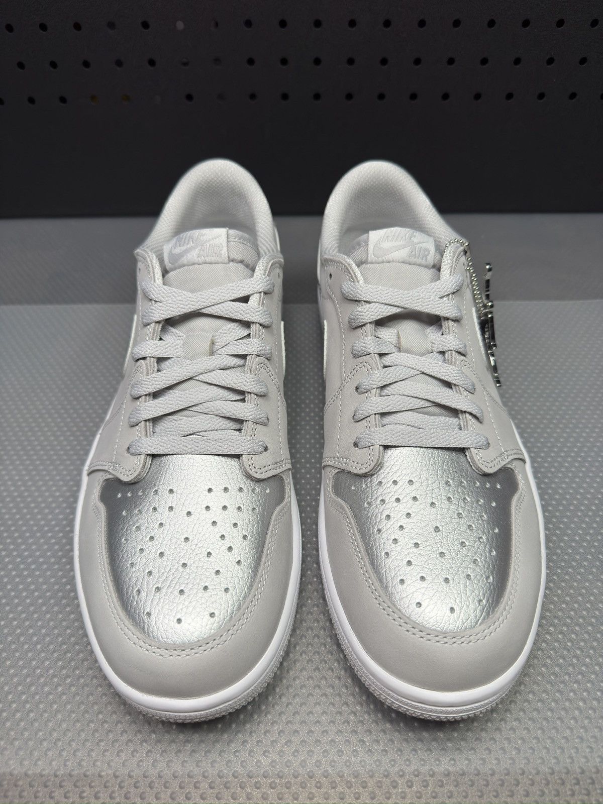 Jordan Brand Air Jordan 1 Low Retro Size US 12.5 / EU 45-46 - 3 Thumbnail