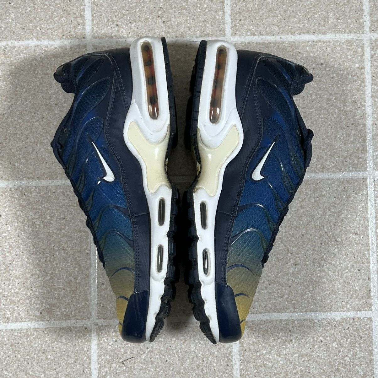 Nike Nike Air Max Plus Gradient Pack size 11 lemon toes Size US 11 / EU 44 - 8 Thumbnail