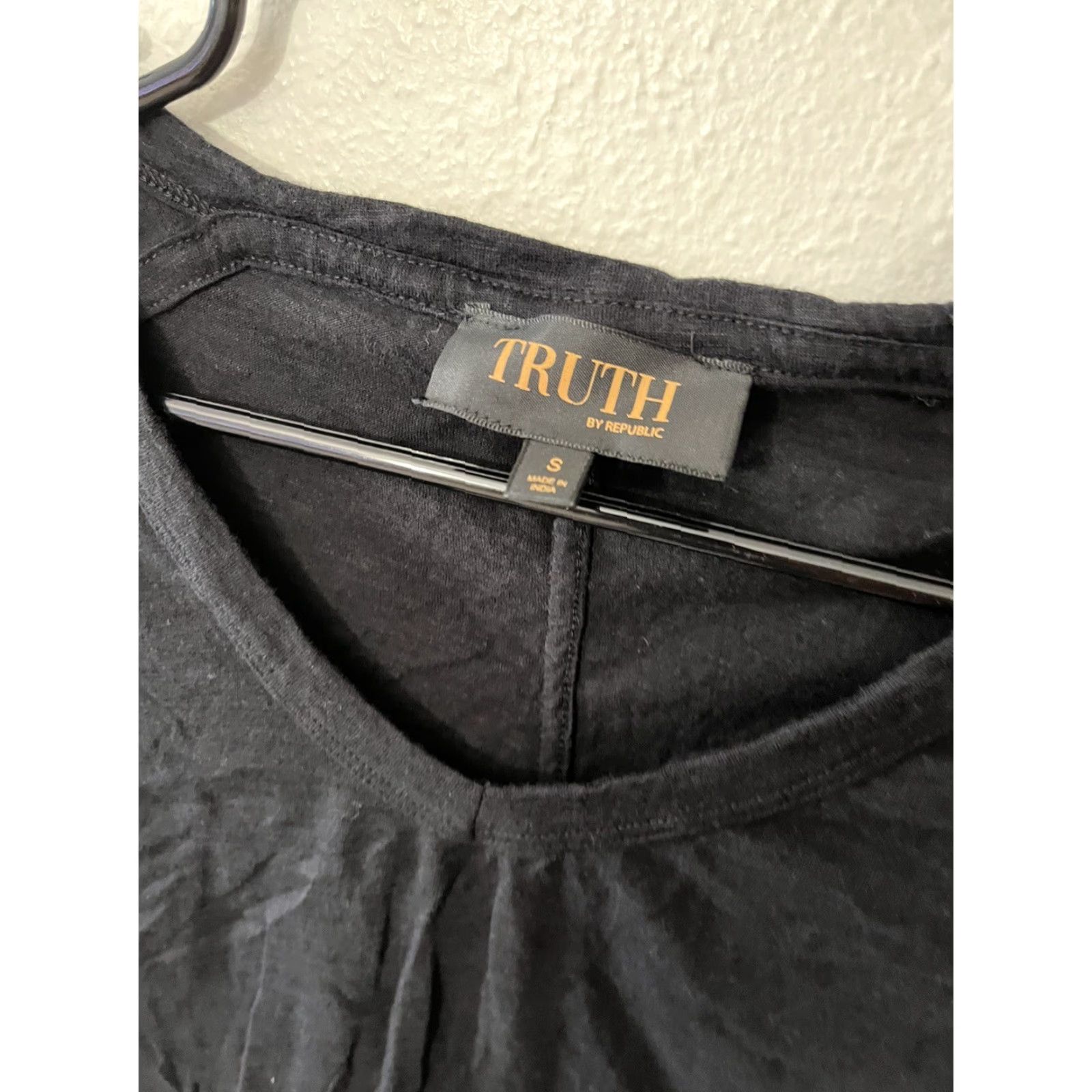 Vintage Truth Womens Short Sleeve Cropped Shirt Size S Black Solid Casual T-Shirt Size S / US 4 / IT 40 - 3 Thumbnail