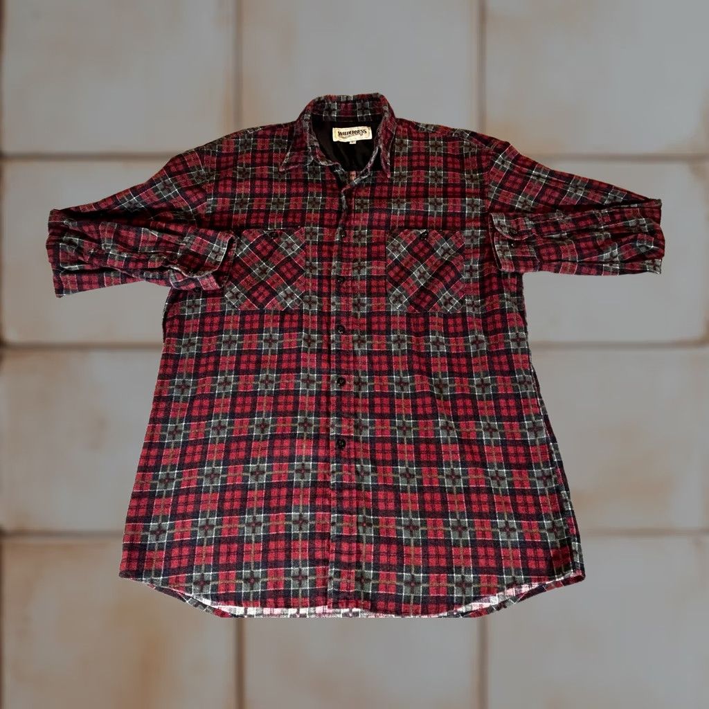 Vintage Vintage Wilderness Flannel Shirt Mens Large Plaid Button Long Sleeve Workwear Outdoor 90s Red Cotton Polyester Casual Winter Mens L Plaid Shirt Size US L / EU 52-54 / 3 - 1 Thumbnail