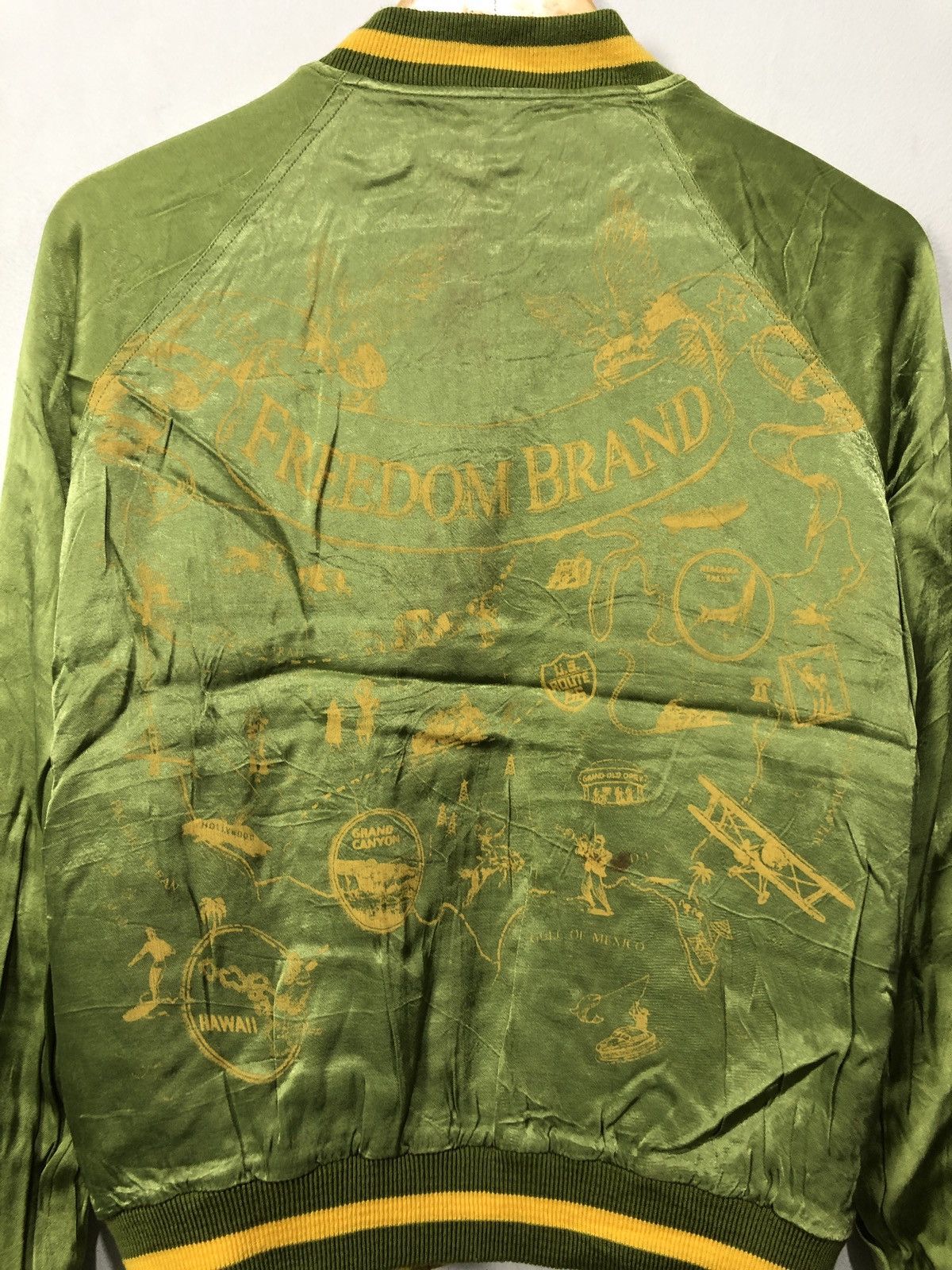 Vintage Vintage Freedom Brand Reversible Sukajan Rayon Jacket Size US M / EU 48-50 / 2 - 6 Thumbnail