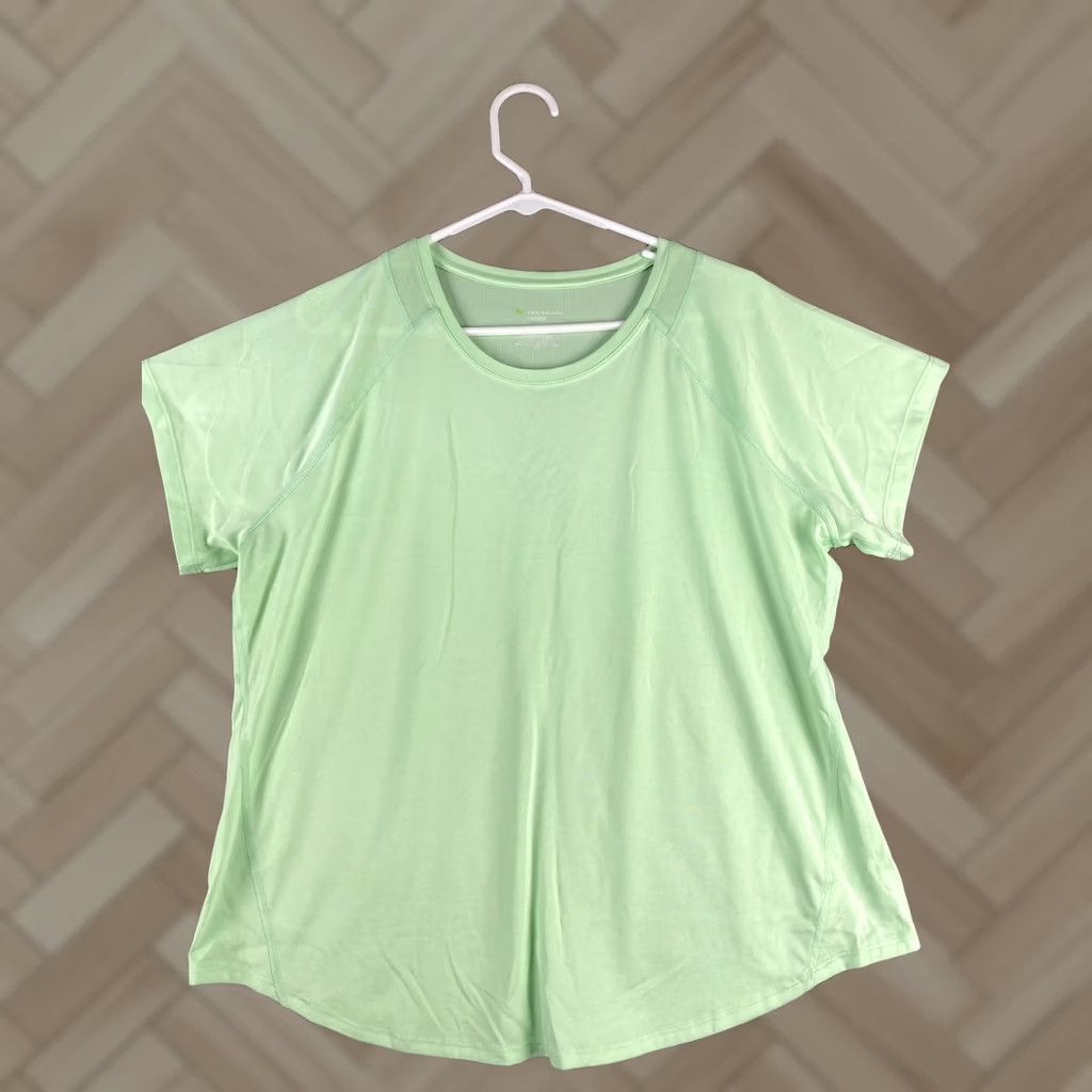 Tek Gear Tek Gear Shirt Women's XL Green Tee Short Sleeve Dry-Fit /35-18 Pullover Breathable Quick Dry Graphic Print Modern 90s? Size XL / US 12-14 / IT 48-50 - 1 Thumbnail