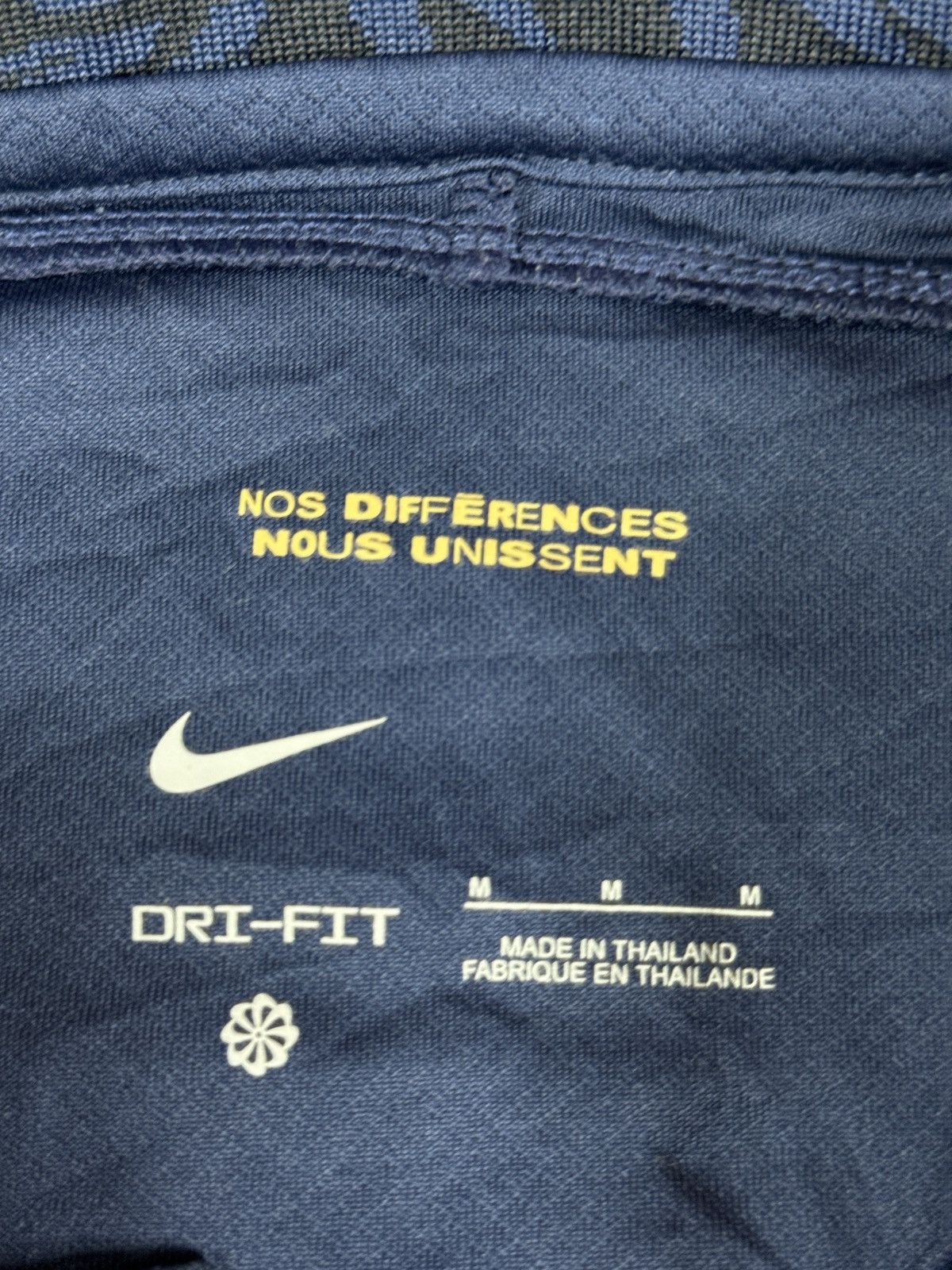 Nike France Kylian Mbappe 2022 WorldCup Official Nike Home Shirt Size US M / EU 48-50 / 2 - 4 Thumbnail
