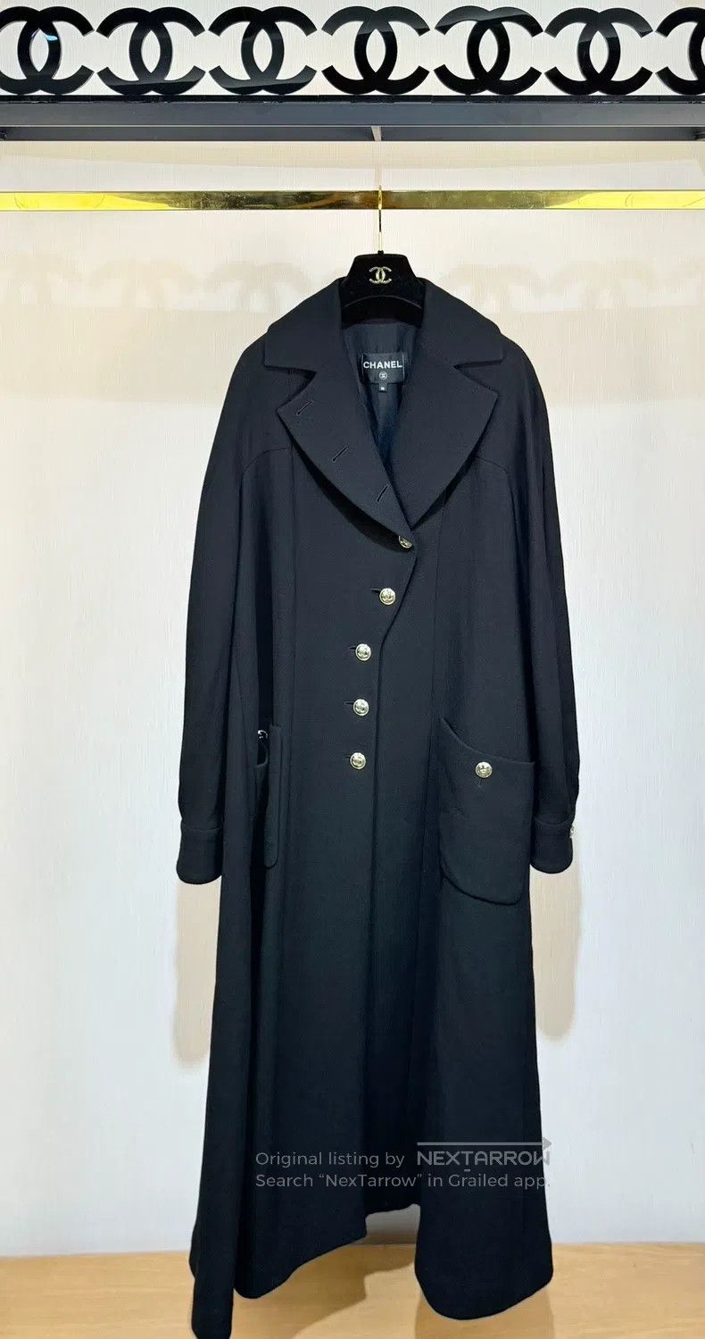 Chanel Chanel 20k equestrian series gold buckle thin coat Size XS / US 0-2 / IT 36-38 - 1 Thumbnail