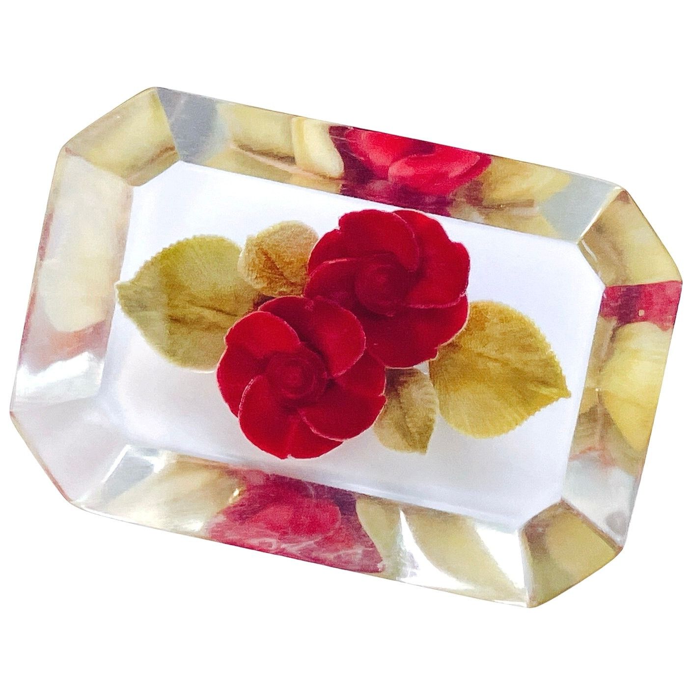 Vintage Vintage 1940s Reverse Carved Lucite Floral Brooch Red Roses Size ONE SIZE - 1 Thumbnail
