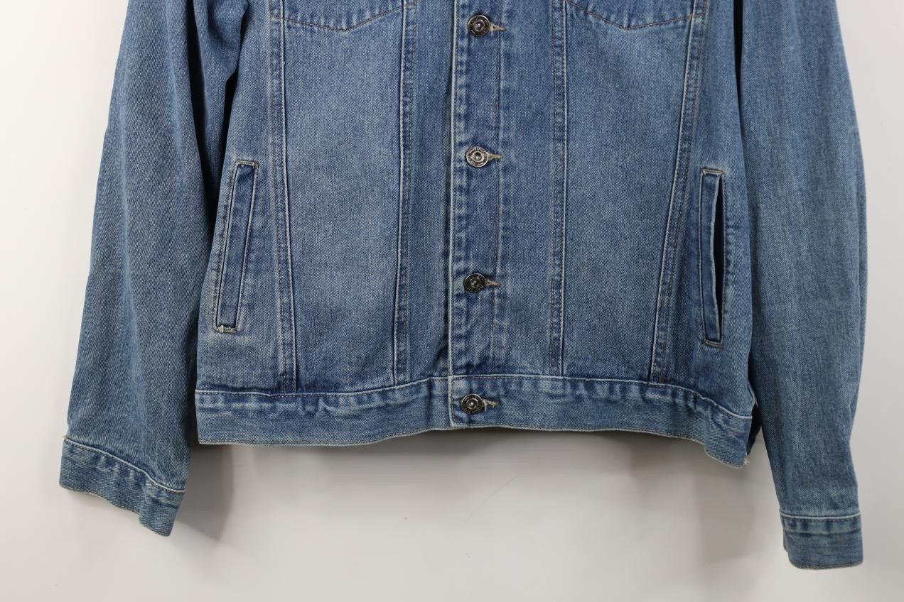 Vintage Vintage 90s Y2K Hotel Casino Denim Jean Trucker Jacket Blue Size US L / EU 52-54 / 3 - 3 Thumbnail