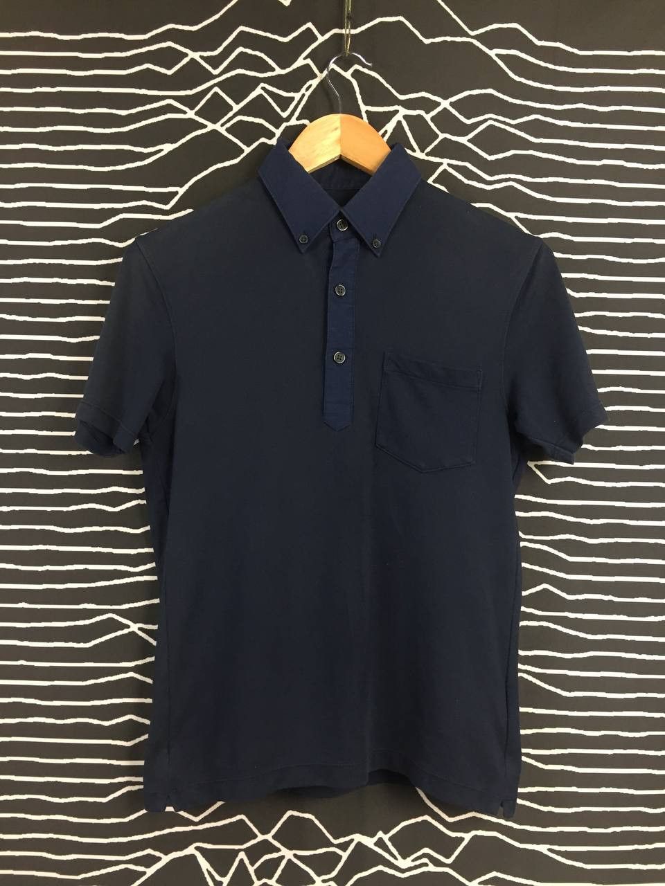 Uniqlo Uniqlo Navy Blue Short Sleeve Button-Down Polo Shirt Size US S / EU 44-46 / 1 - 1 Thumbnail