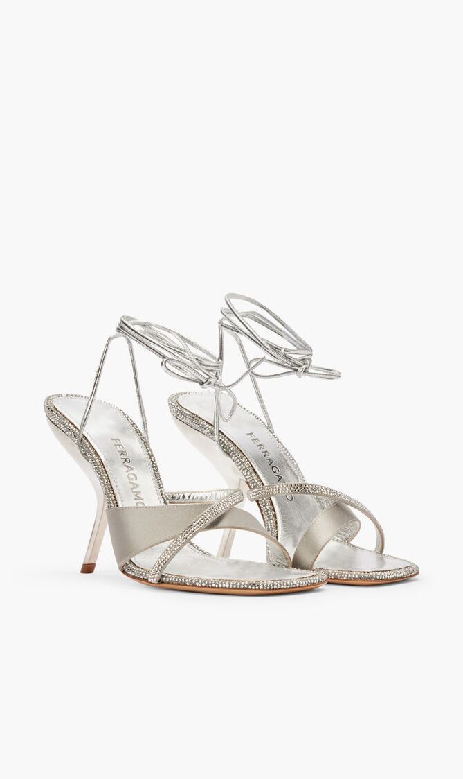 Salvatore Ferragamo o1y0426 Sandals in Silver Size US 8.5 / IT 38.5 - 2 Thumbnail