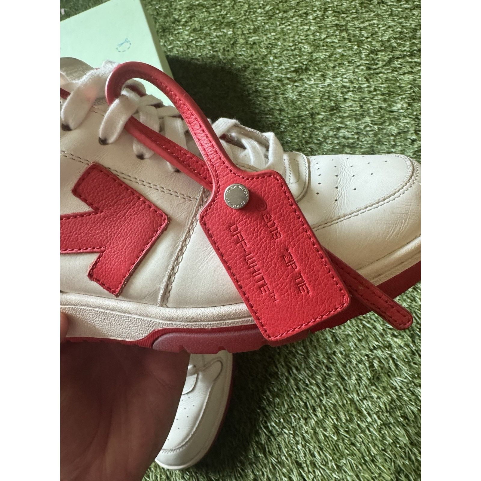 Off-White Off-White Out of Office Low White Red Size 42 EU / 9 US Men Size US 9 / EU 42 - 8 Thumbnail