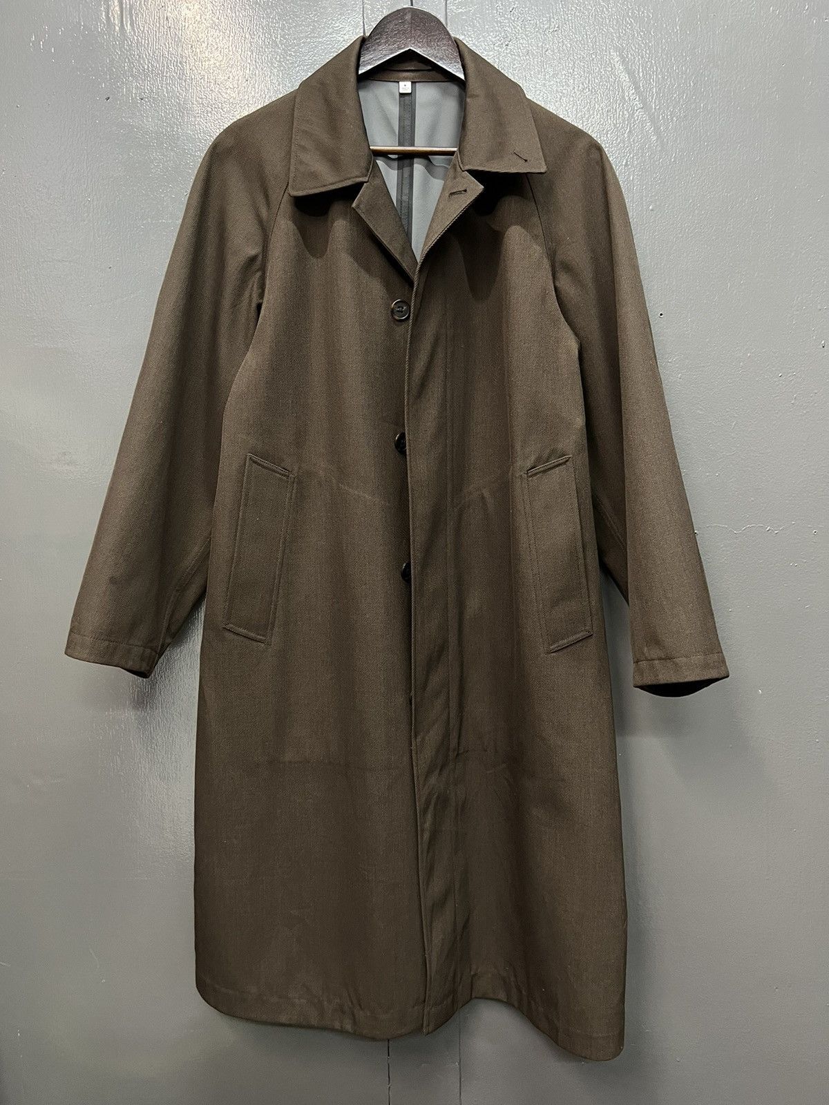 Uniqlo 🔥UNIQLO WATERPROOF LONG COAT Size US M / EU 48-50 / 2 - 5 Thumbnail
