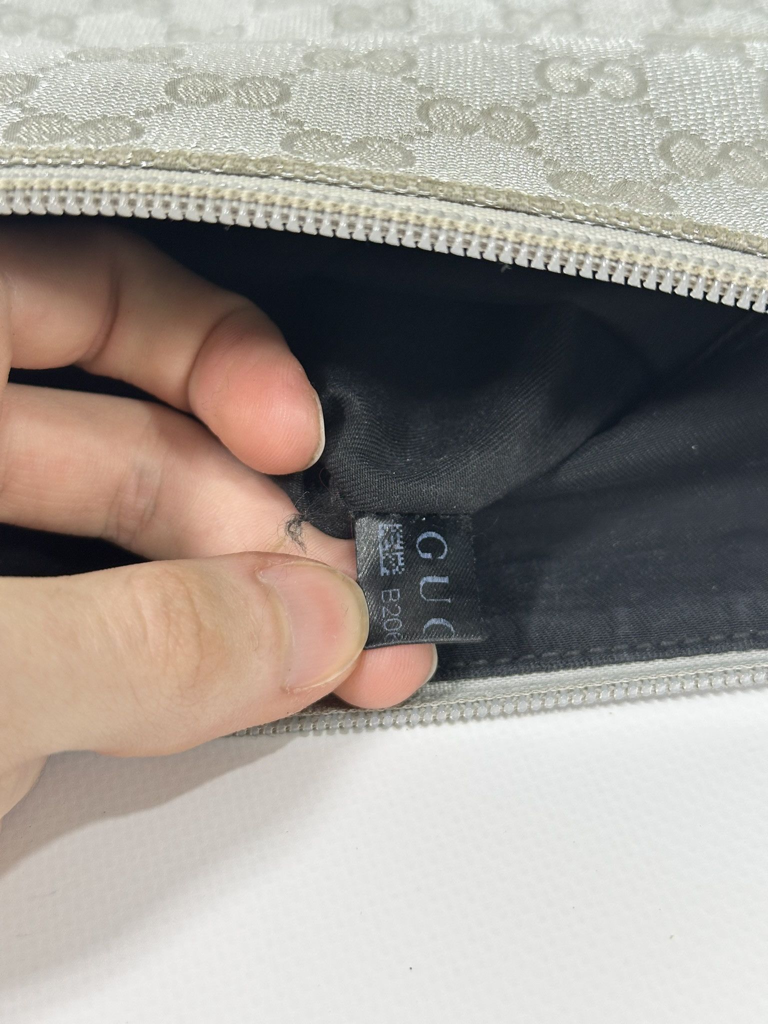 Gucci Gucci Messenger Bag GG Monogram Shiny Silver Leather Canvas Size ONE SIZE - 10 Thumbnail