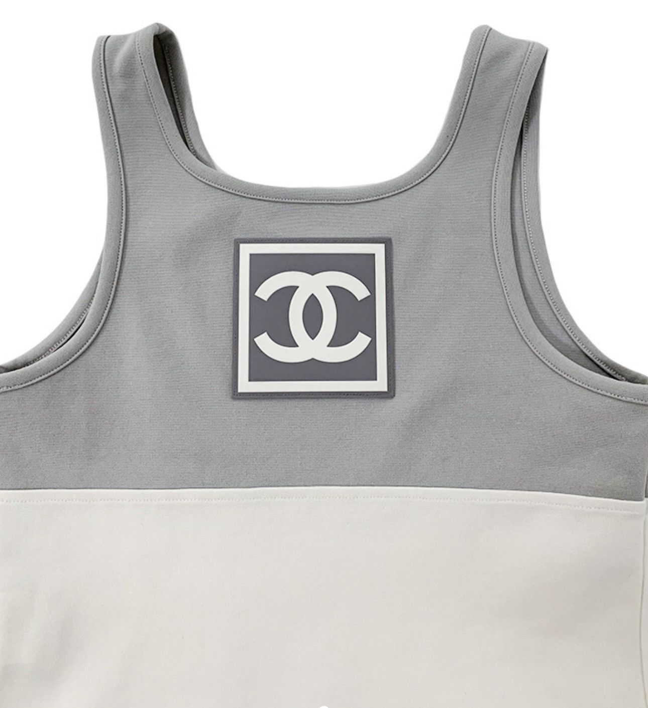 Chanel Authentic 2001 Chanel CC logo Sport Tank Top Woman size 36 Size XS / US 0-2 / IT 36-38 - 2 Thumbnail