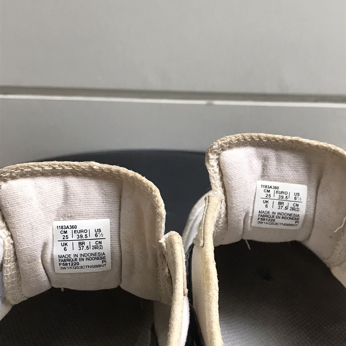 Japanese Brand × Onitsuka Tiger Onitsuka Tiger mexico 66 Slip On White Canvas with navy blue Size US 6 / EU 39 - 14 Thumbnail