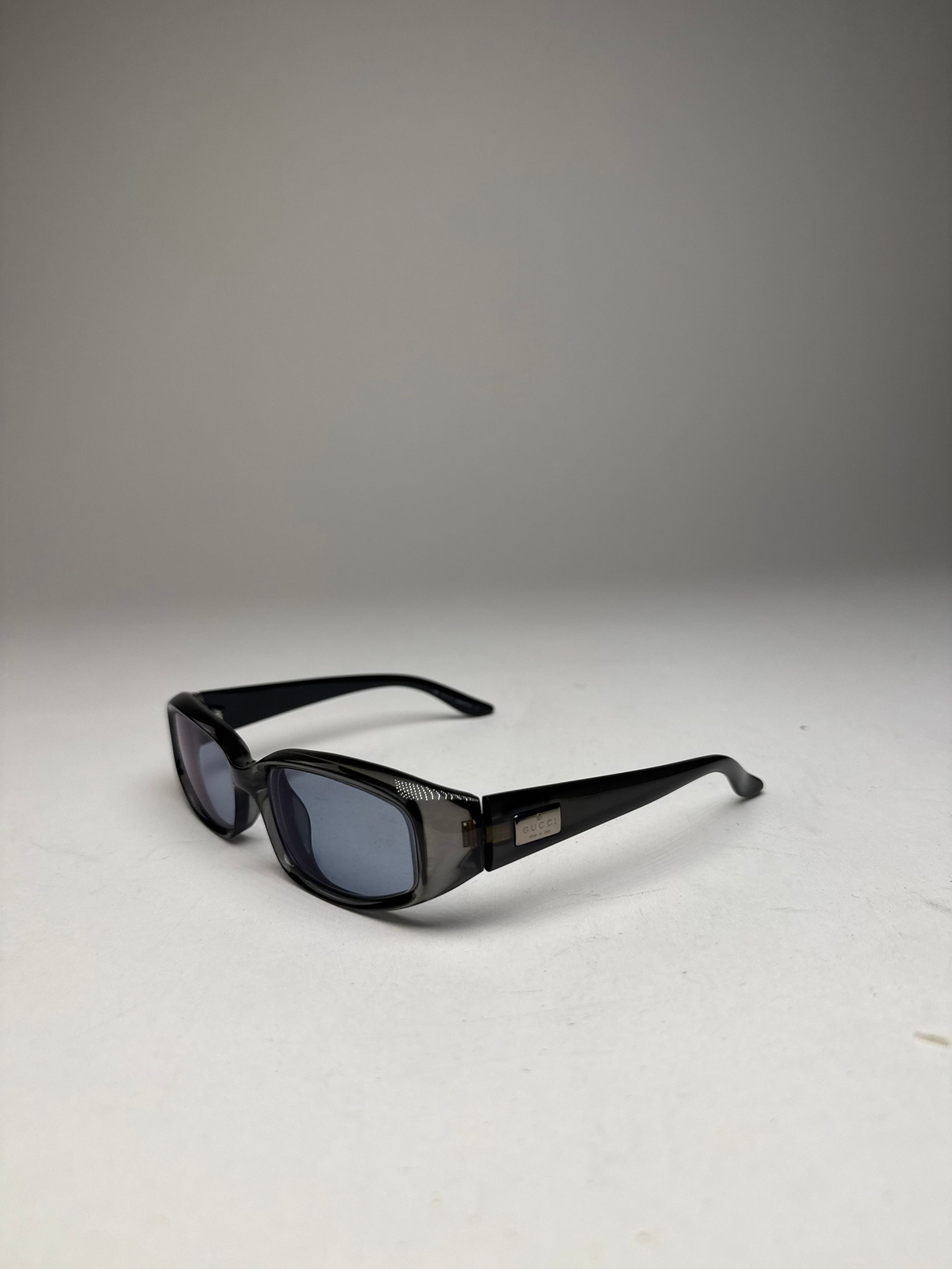 Gucci Vintage 2000s Sunglasses Blue Size ONE SIZE - 1 Thumbnail
