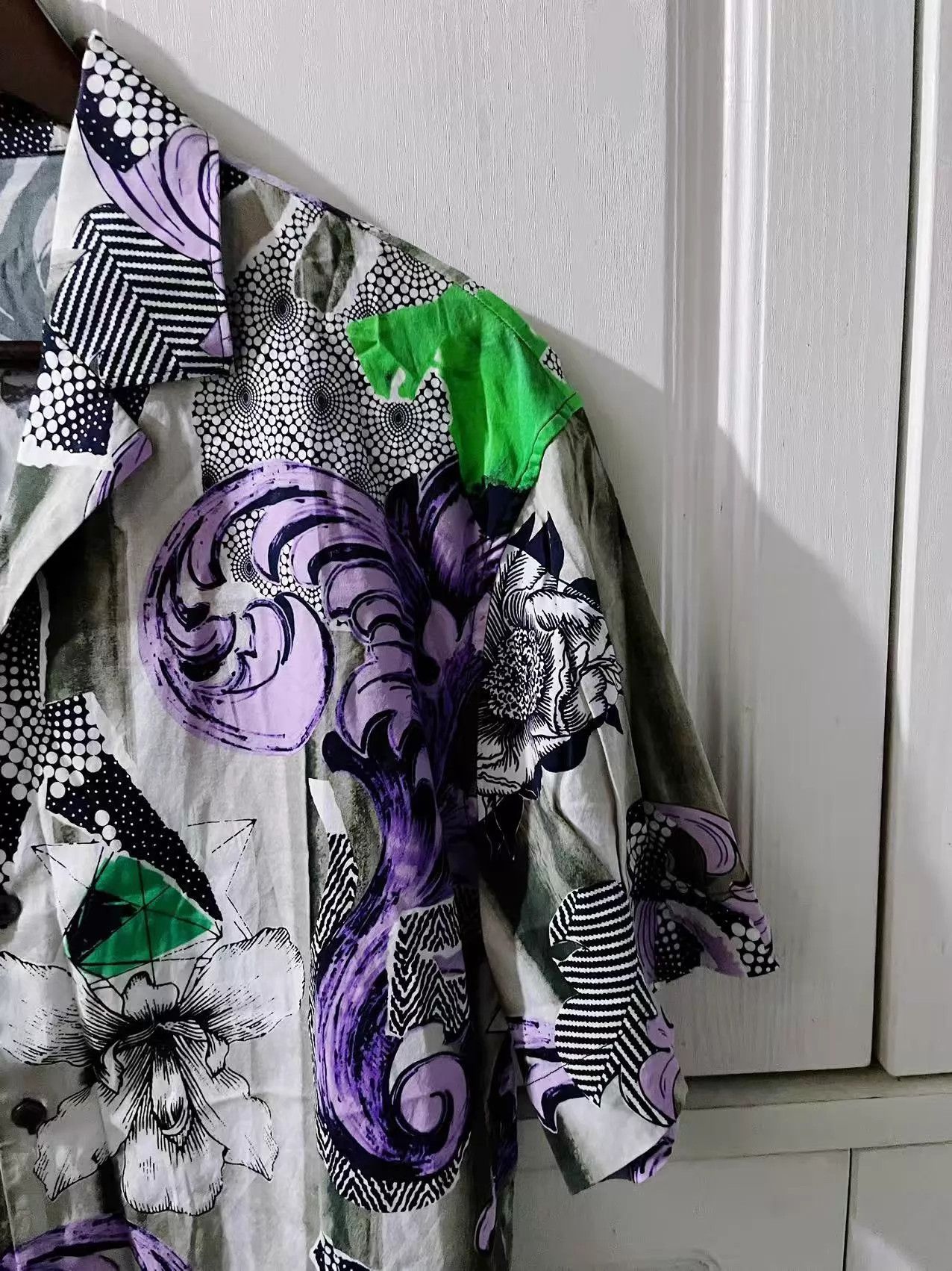 Versace Versace Runway Floral Print Short Sleeve Shirt Size US L / EU 52-54 / 3 - 5 Thumbnail