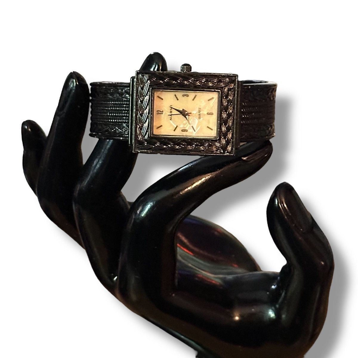 Other Narmi black quartz cuff watch Size ONE SIZE - 2 Thumbnail