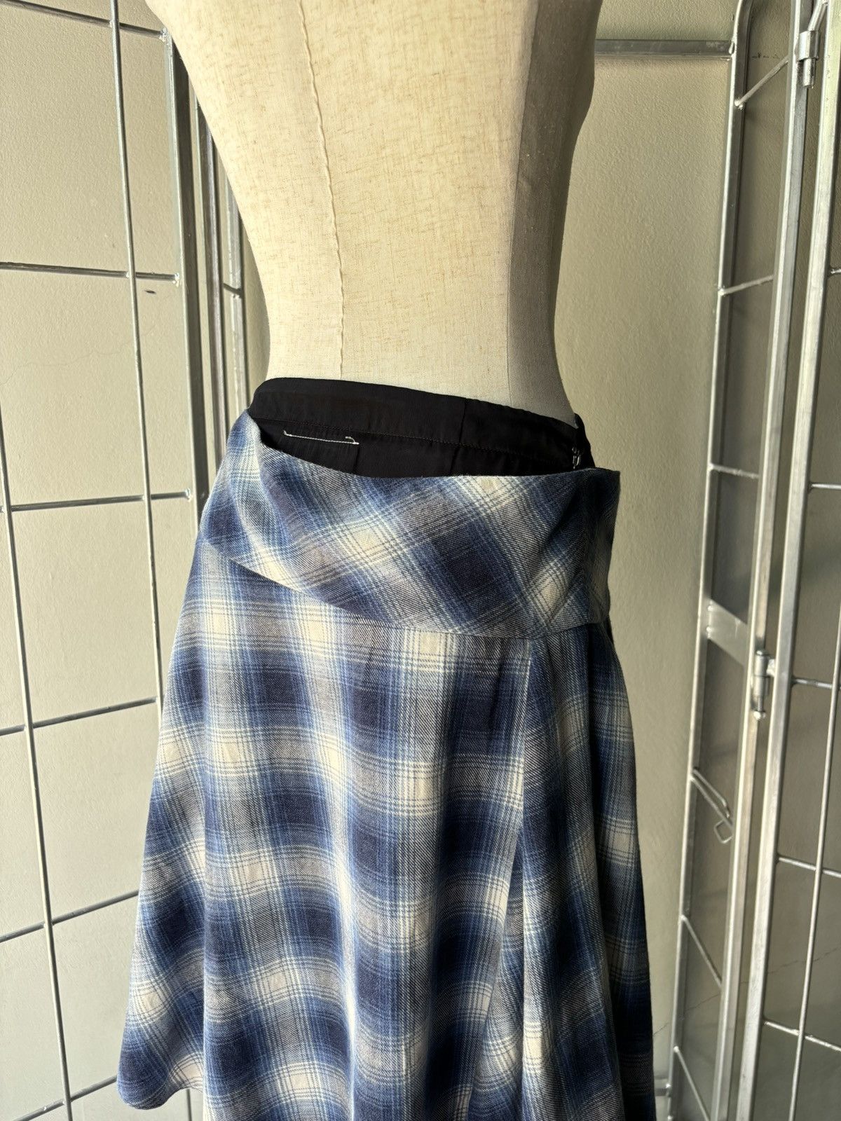 Maison Margiela MM6 Maison Margiela layered plaid skirt Size 26" / US 2 / IT 38 - 12 Thumbnail