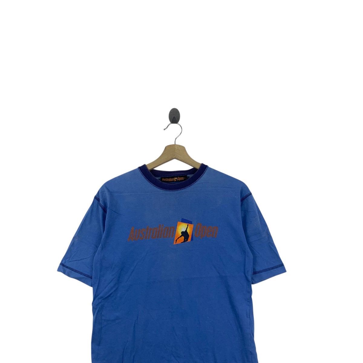 Vintage Vintage 2004 AUSTRALIAN OPEN Grand Slam Natural Faded Tee Size US S / EU 44-46 / 1 - 2 Thumbnail