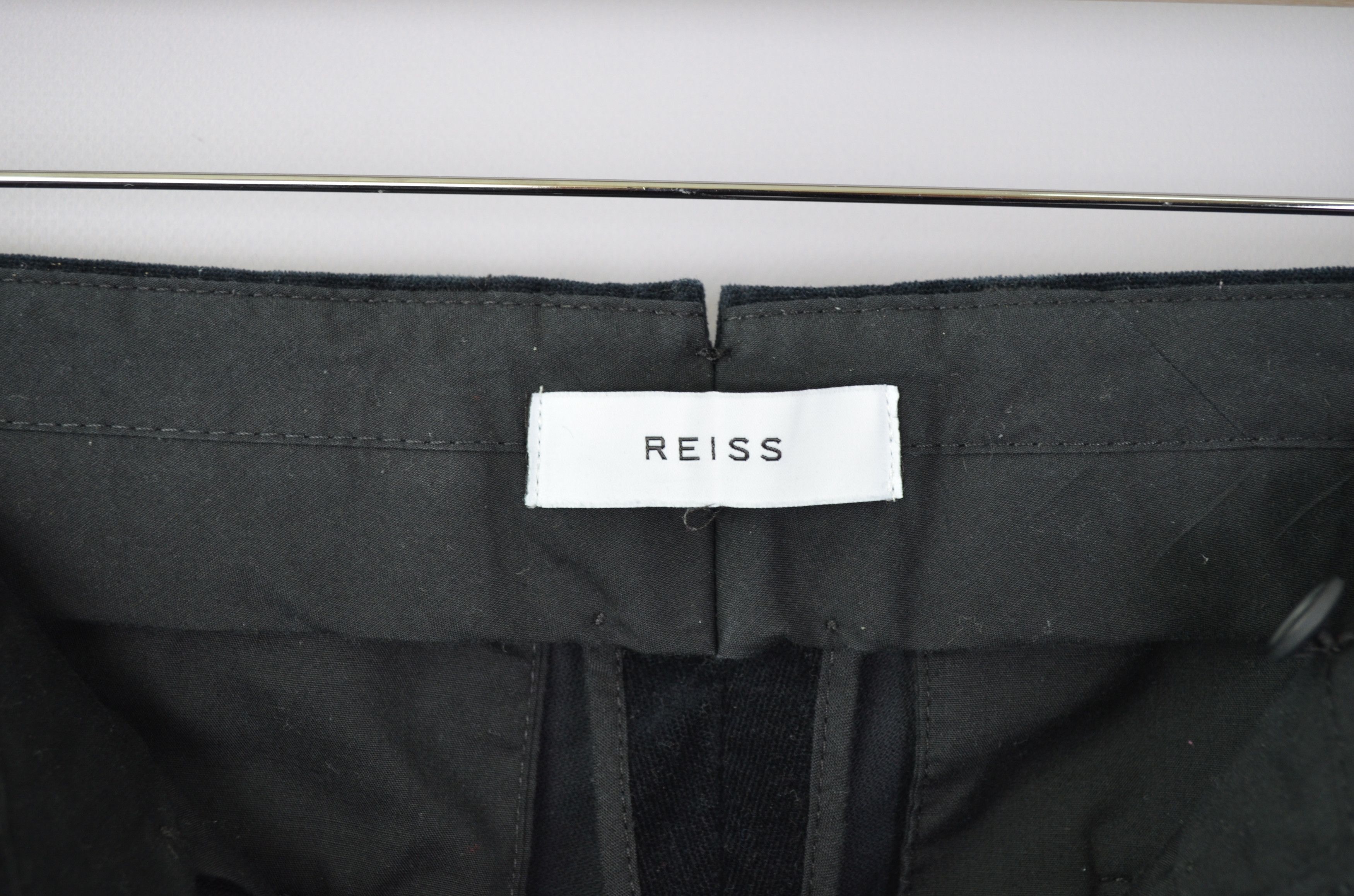 Designer × Reiss REISS Black Corduroy Mens Pants Trousers Size W32 L32 Size US 32 / EU 48 - 9 Thumbnail