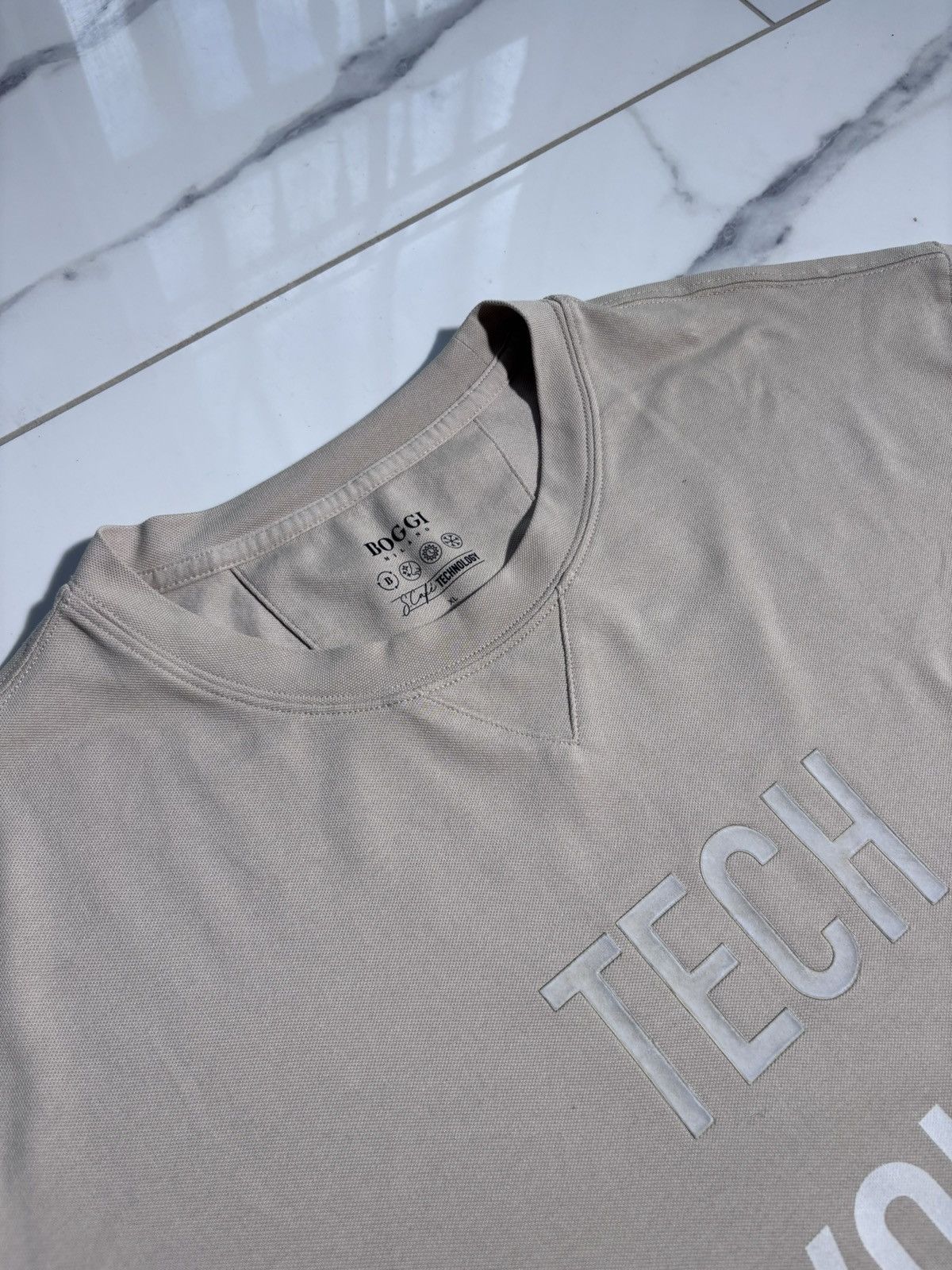 Boggi Boggi Milano Tshirt „TECH YOUR TIME” Logo Designer Italy Size US XL / EU 56 / 4 - 4 Thumbnail