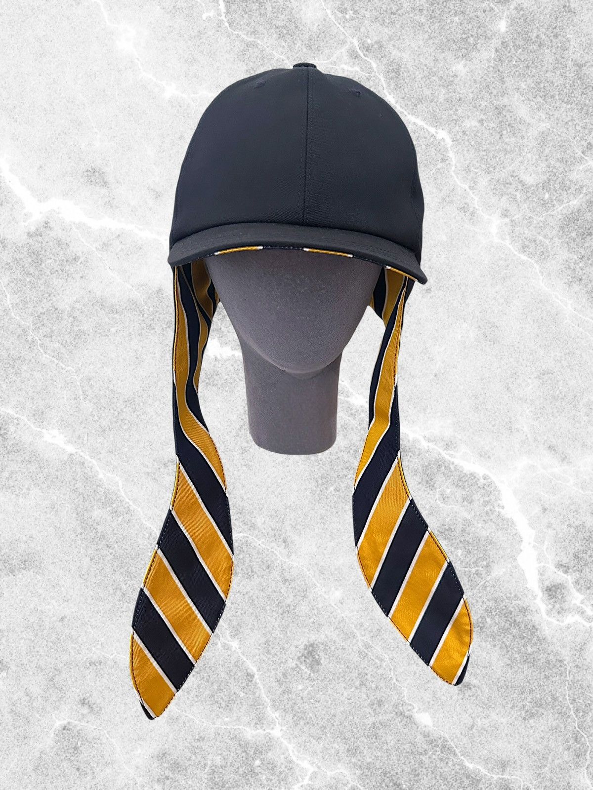 Thom Browne Thom Browne Tie Cap Size ONE SIZE - 1 Thumbnail
