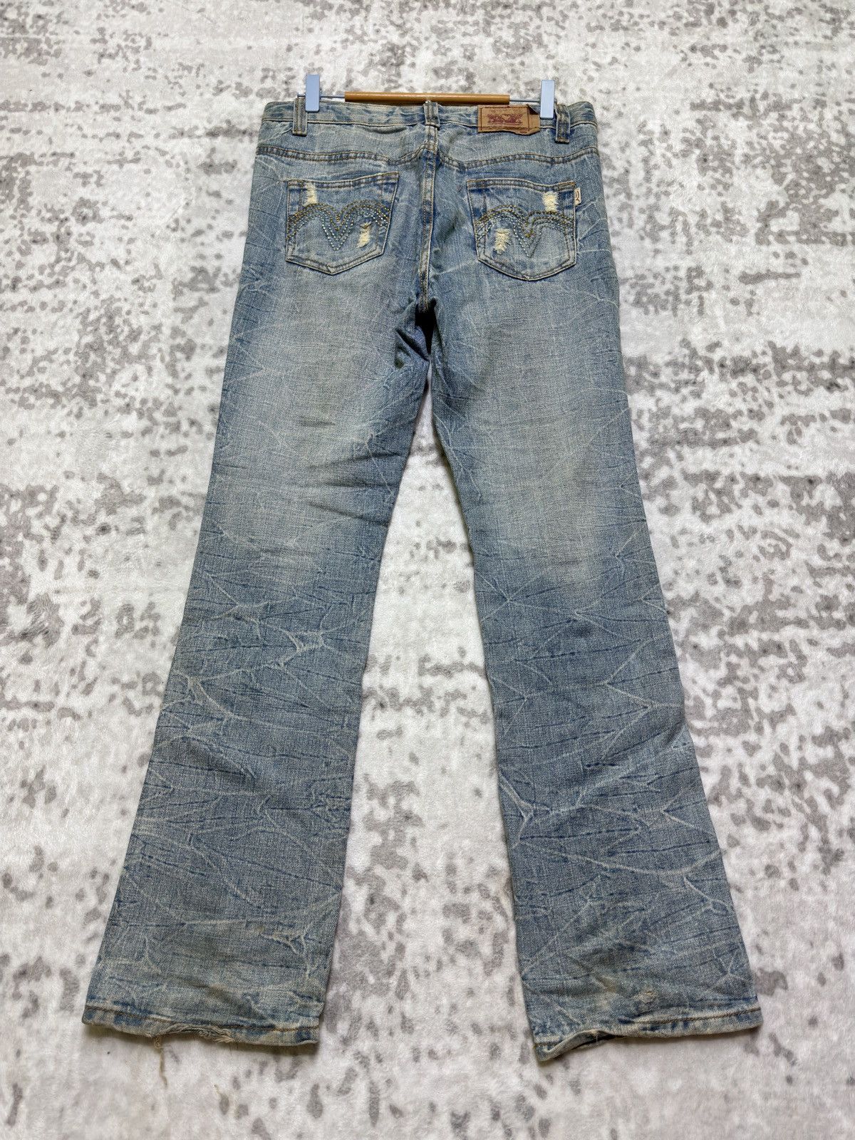 Japanese Brand The M2368 Jeans Streetwear Distressed Flare Unisex Denim Size US 31 - 2 Thumbnail
