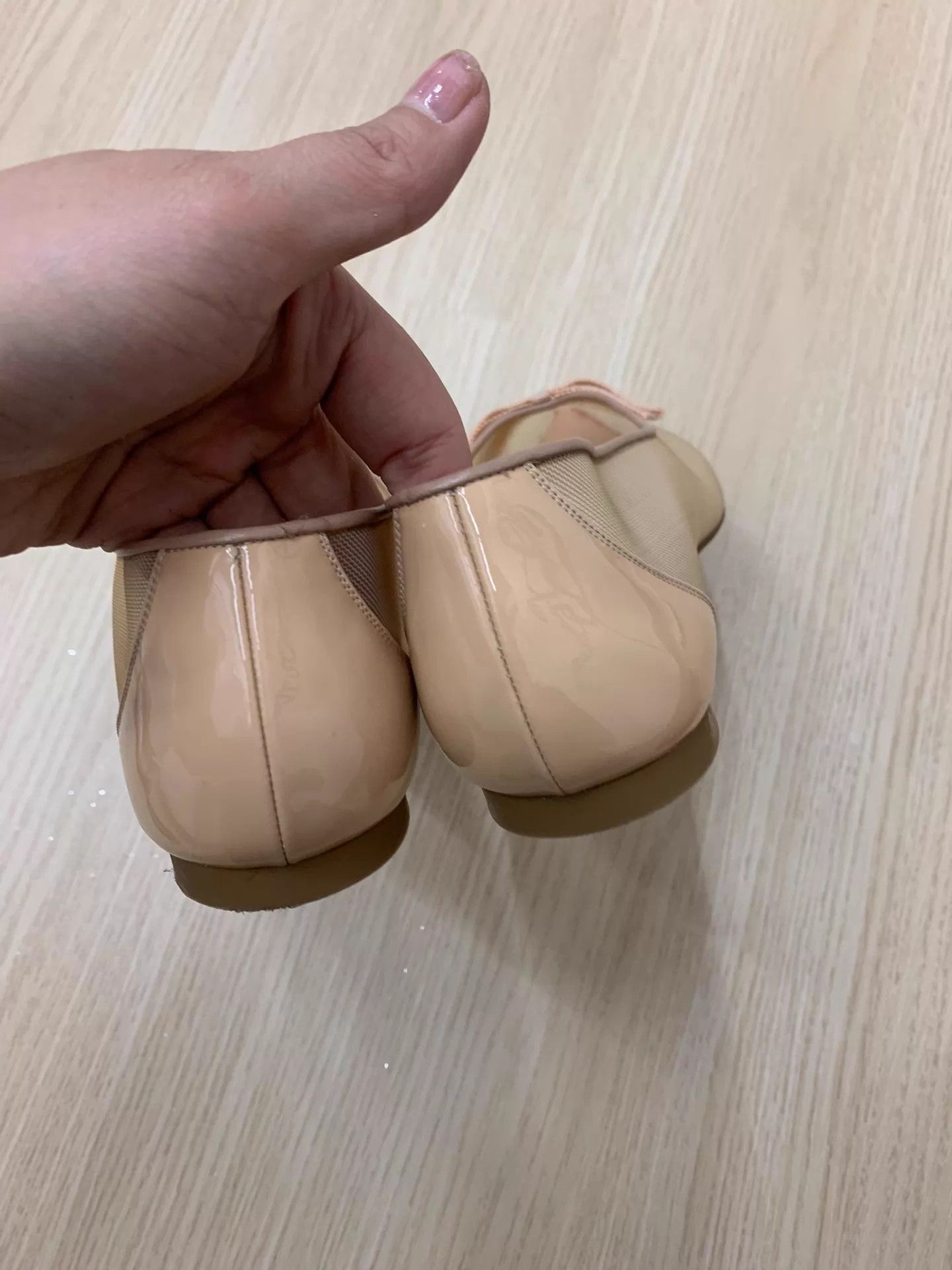 Christian Louboutin CL Nude Pink Tulle & Patent Leather Bow Flats Size US 6 / IT 36 - 4 Thumbnail