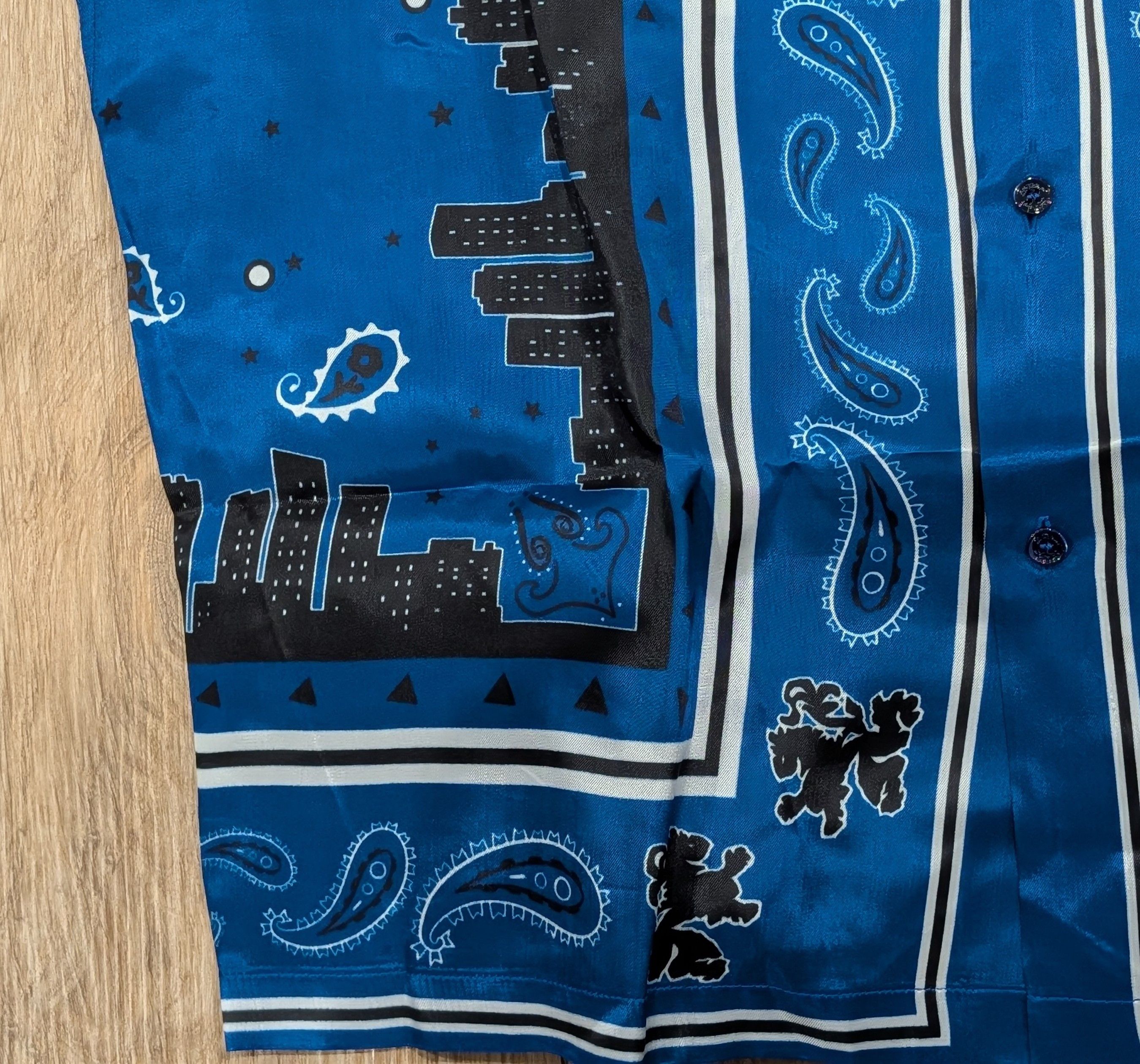 Off-White Off-White Bandana Satin Button Up Shirt Blue/Multi Medium Size US M / EU 48-50 / 2 - 3 Thumbnail
