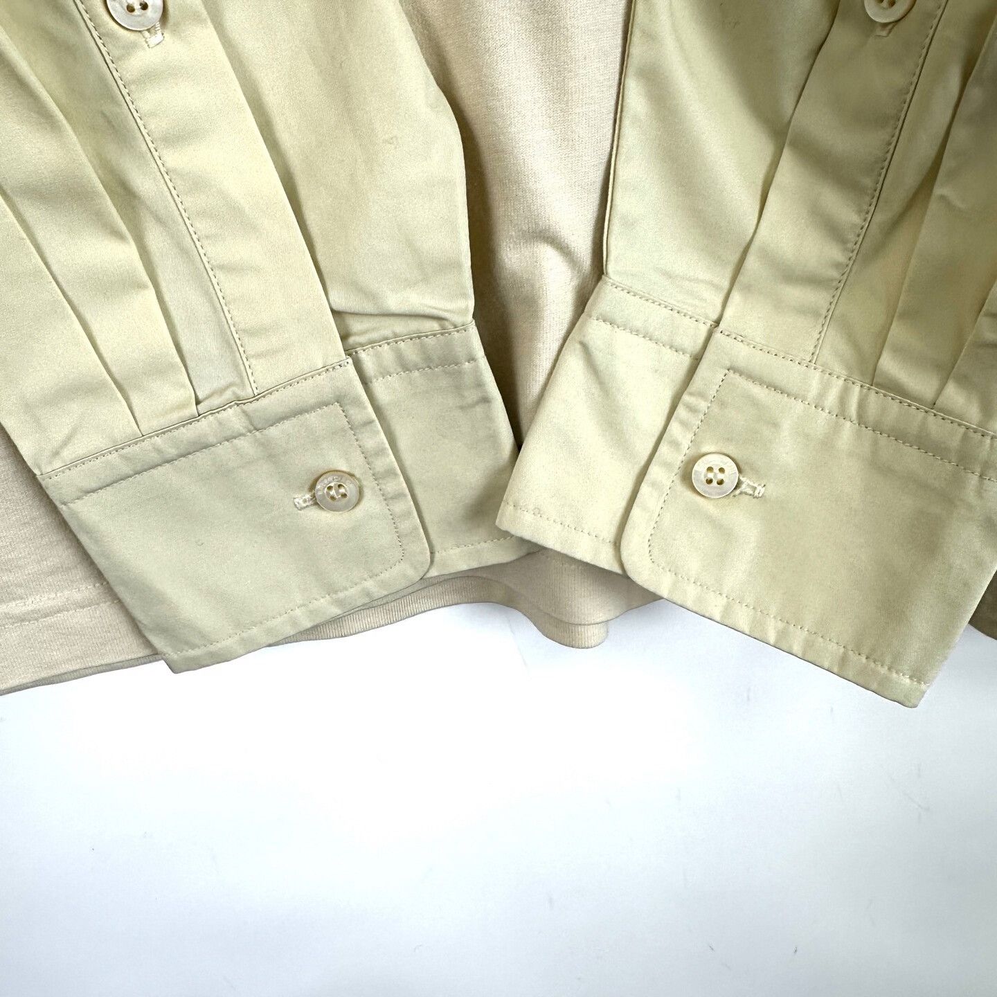 Balenciaga balenciaga beige long sleeve logo sweatshirt Size US L / EU 52-54 / 3 - 4 Thumbnail