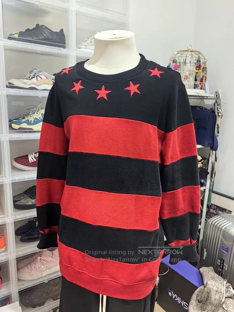 Givenchy Givenchy Classic Black and Red Five-Star Sweatshirt Size US M / EU 48-50 / 2 - 3 Thumbnail