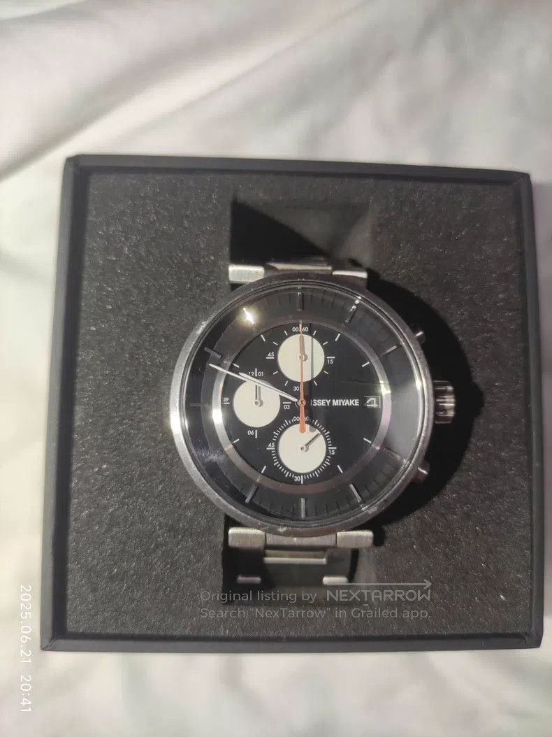 Issey Miyake Issey Miyake Men's Quartz Watch Size ONE SIZE - 1 Thumbnail
