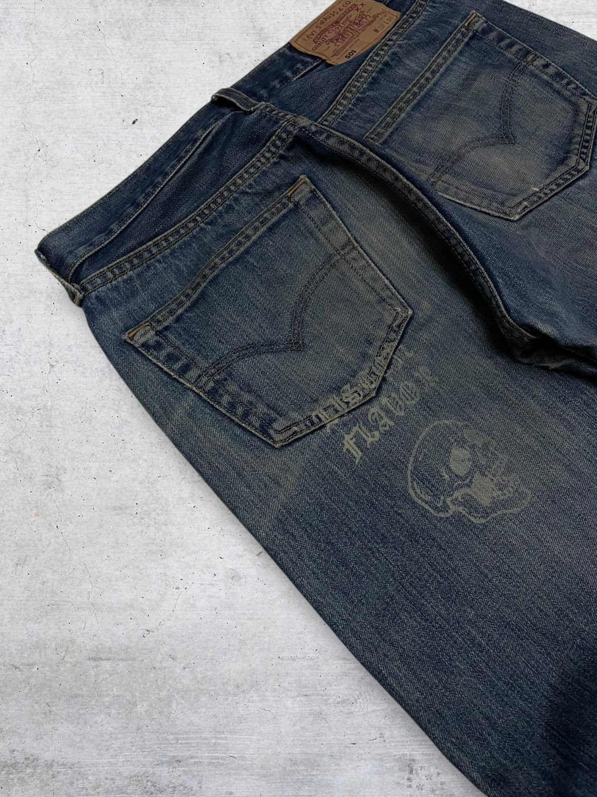 Levi's Vintage Clothing RARE 501 LEVIS 90S DESIGNER SKULL RIPPED FRAYING OG DENIM Size US 31 - 16 Thumbnail