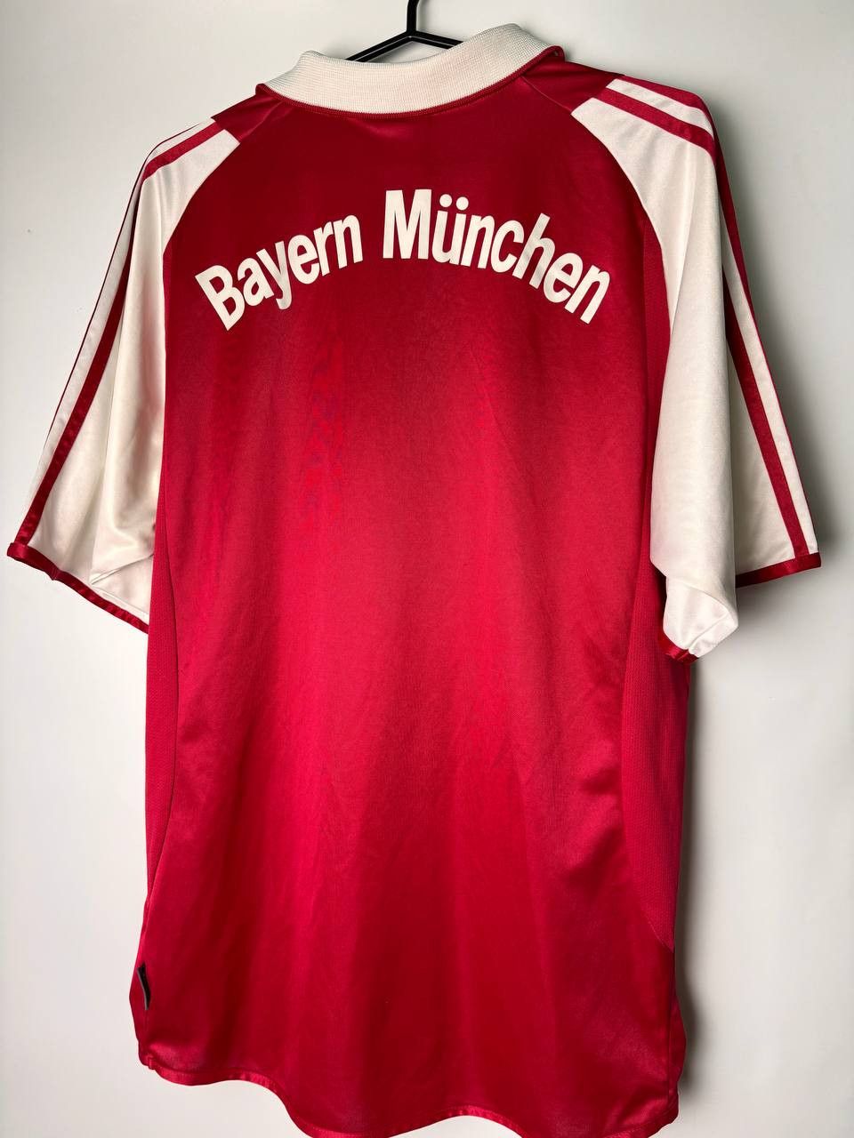 Adidas × Vintage BAYERN MÜNICH 2004 2005 HOME FOOTBALL SHIRT SOCCER JERSEY Size US M / EU 48-50 / 2 - 2 Thumbnail