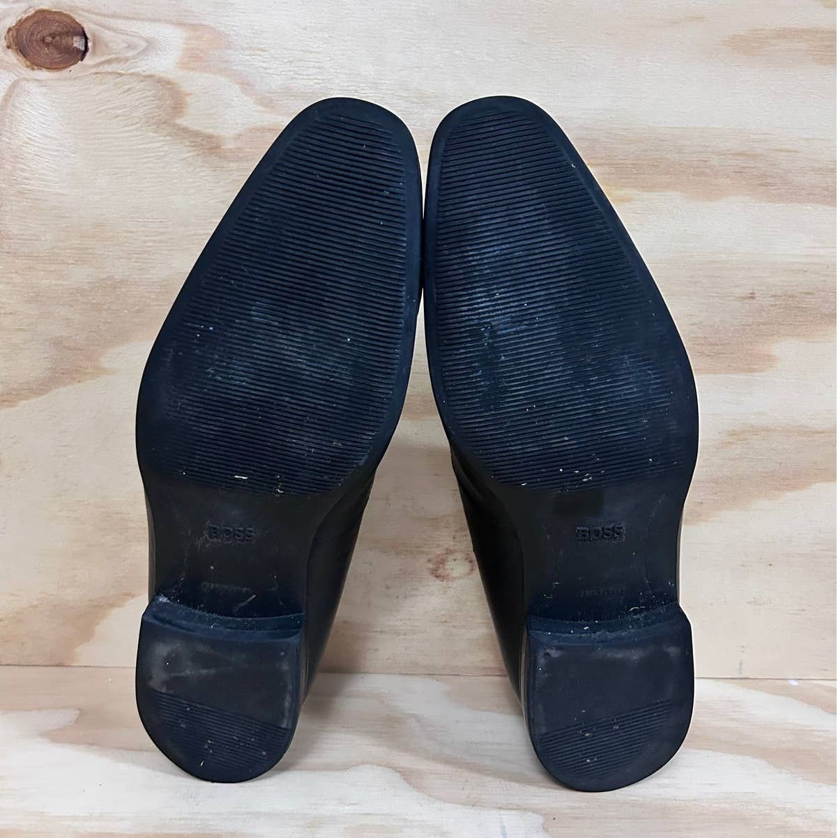 Hugo Boss Hugo Boss Boss Fashion Loafer Dress shoes Black Men's 9 Size US 9 / EU 42 - 8 Thumbnail
